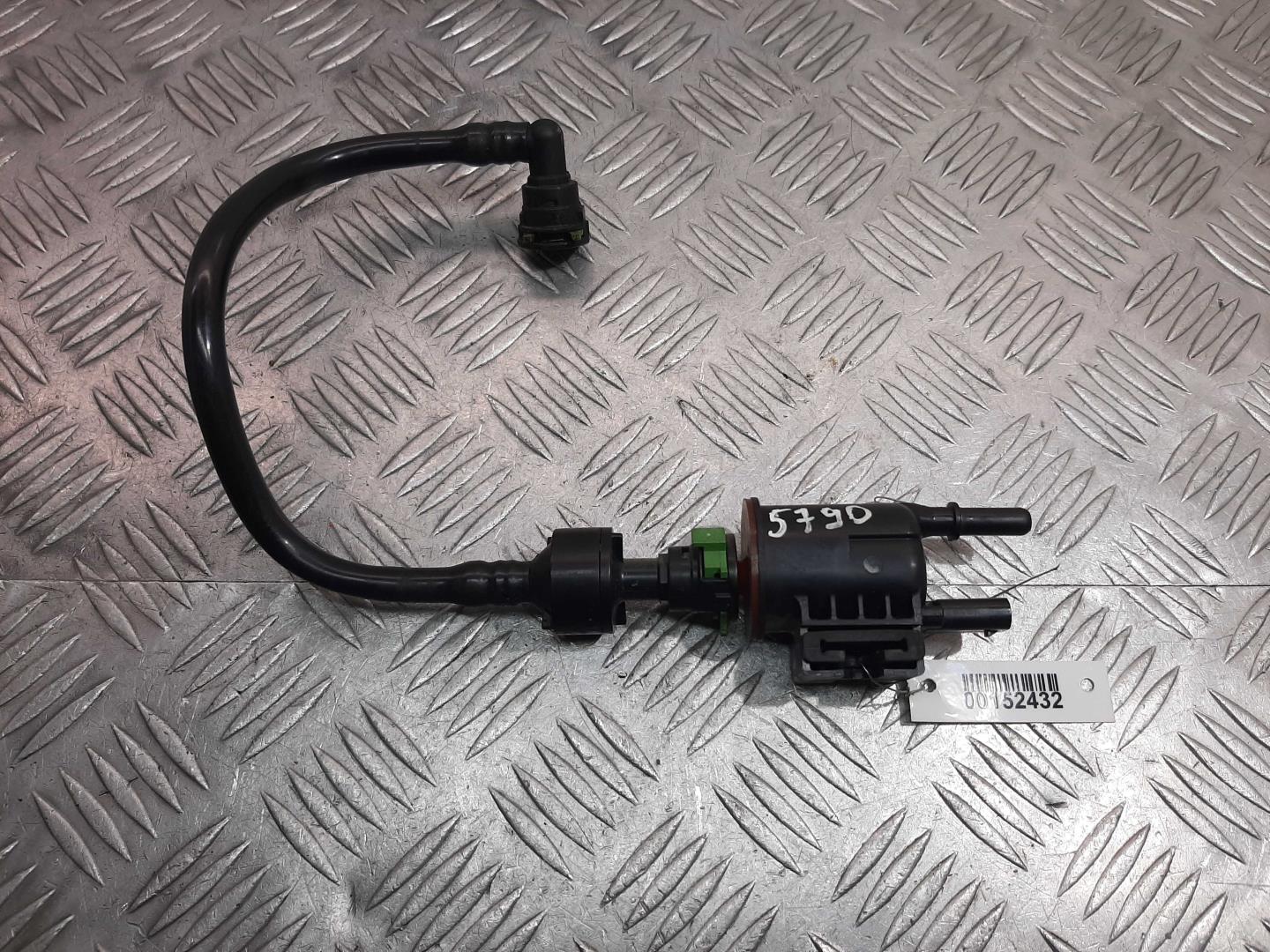 Клапан вентиляции топливного бака