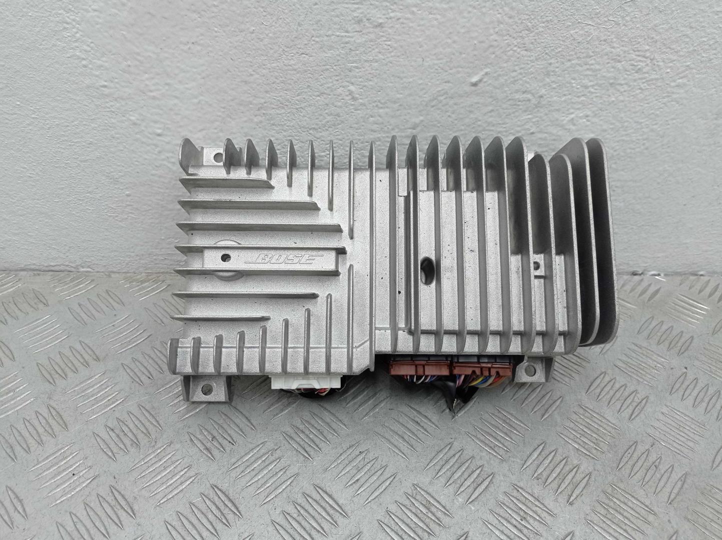 Усилитель акустической системы