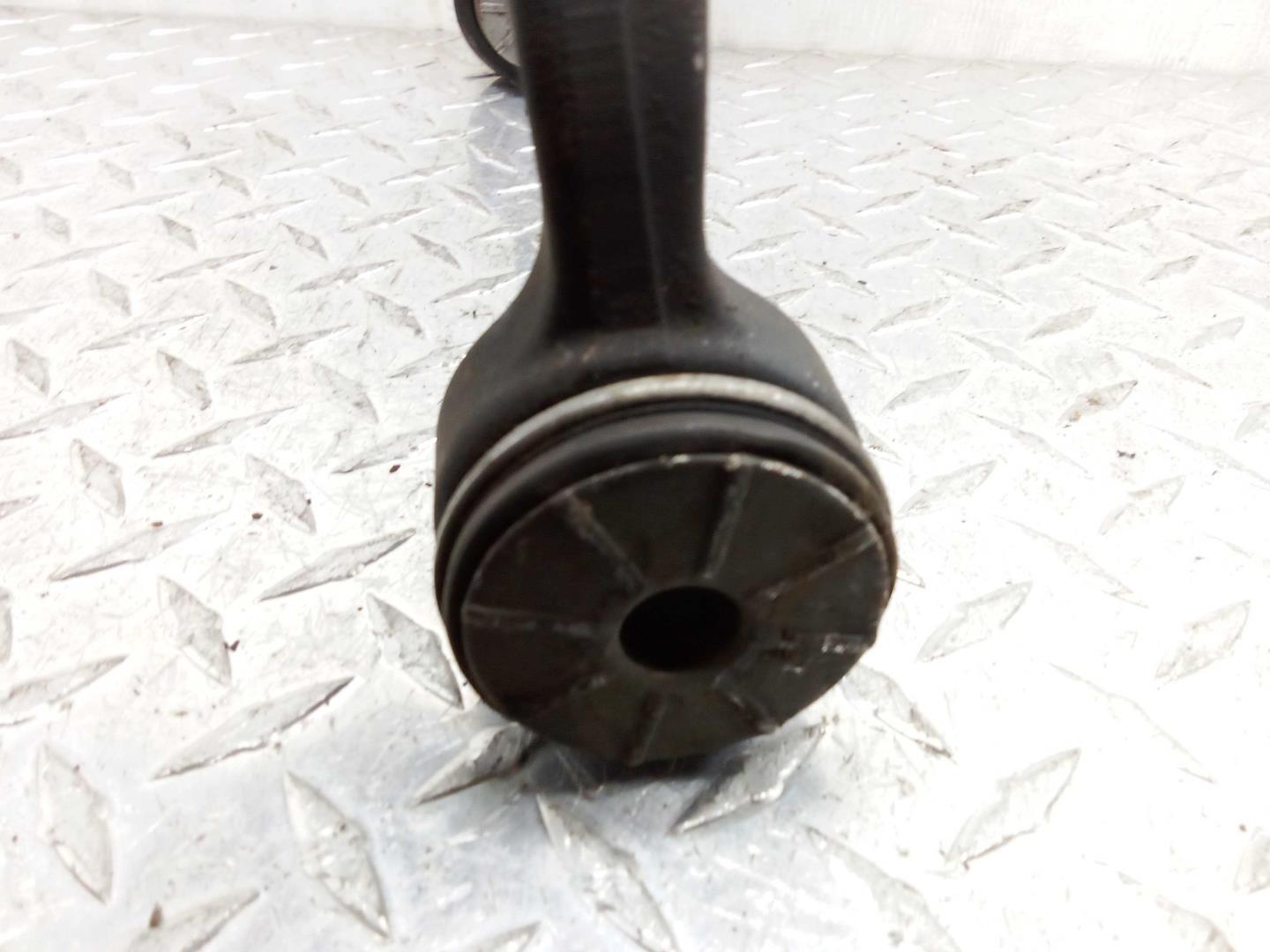 Рычаг передний верхний левый