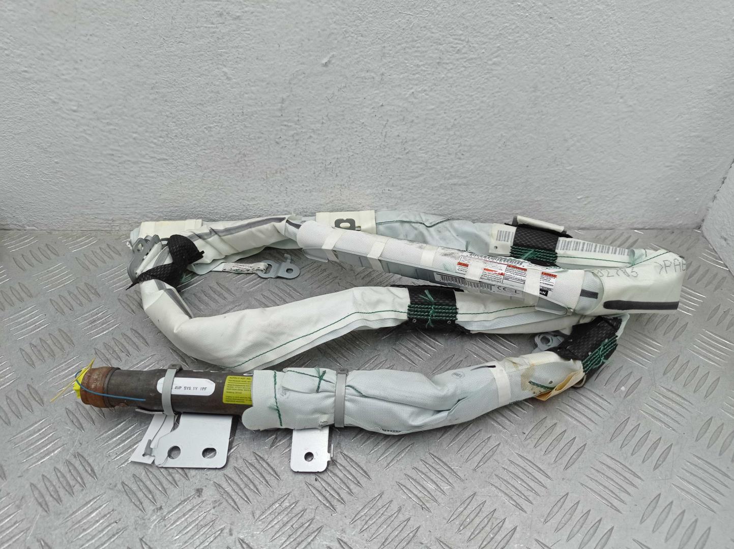 Подушка безопасности боковая (шторка)