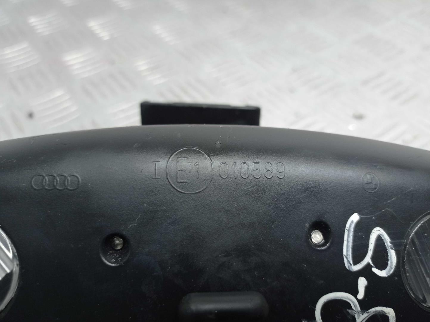 Зеркало заднего вида