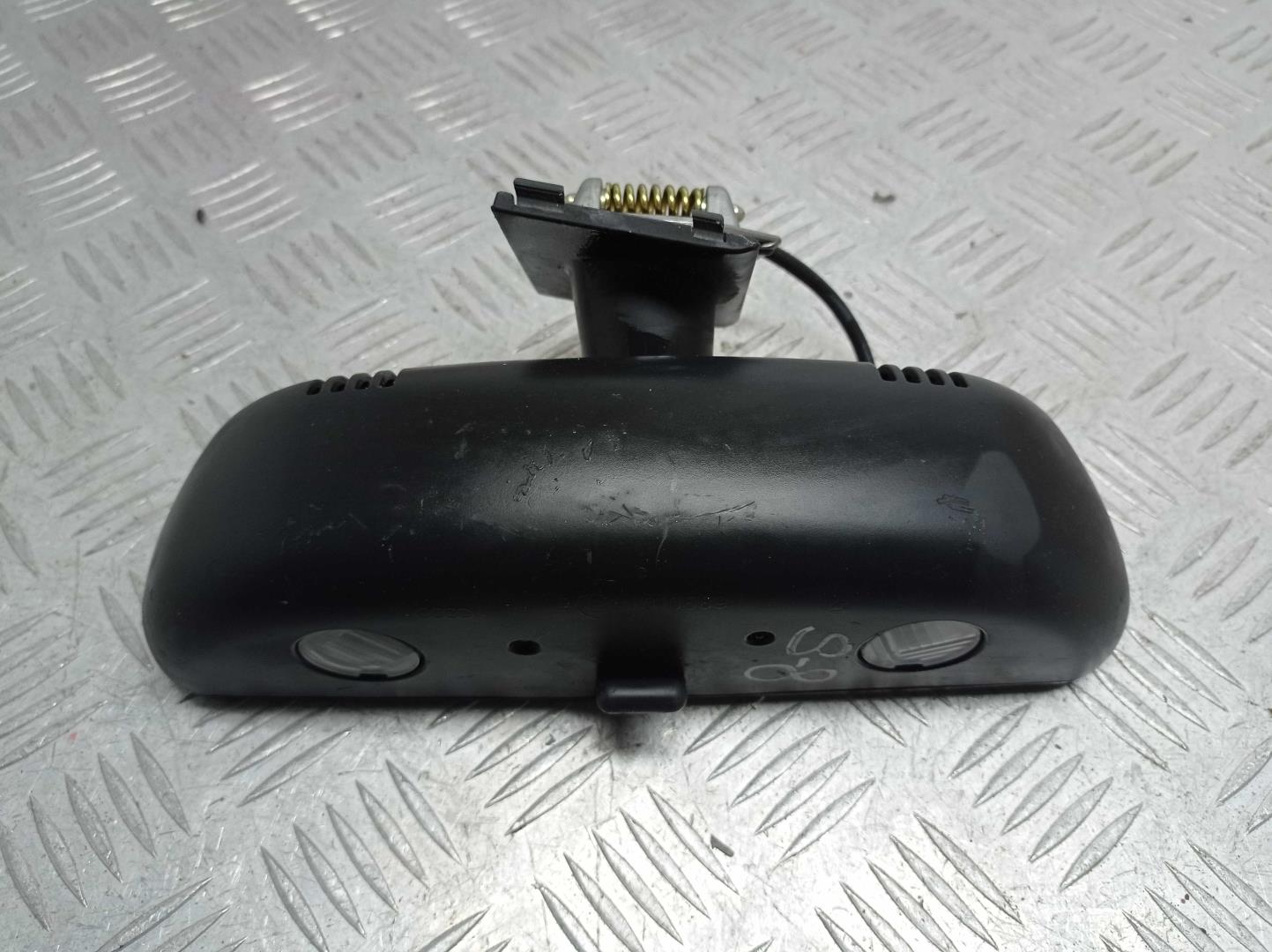 Зеркало заднего вида