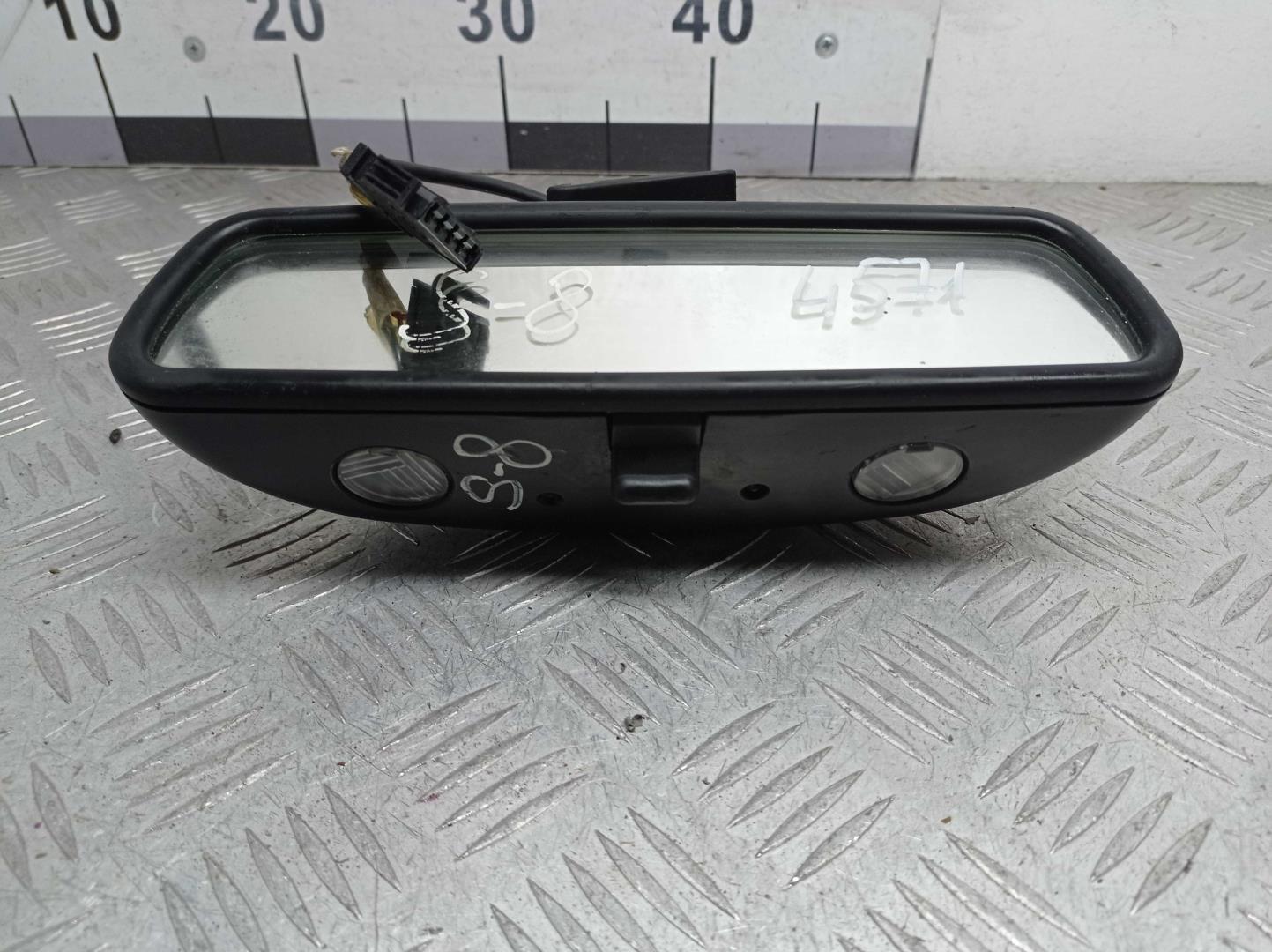 Зеркало заднего вида
