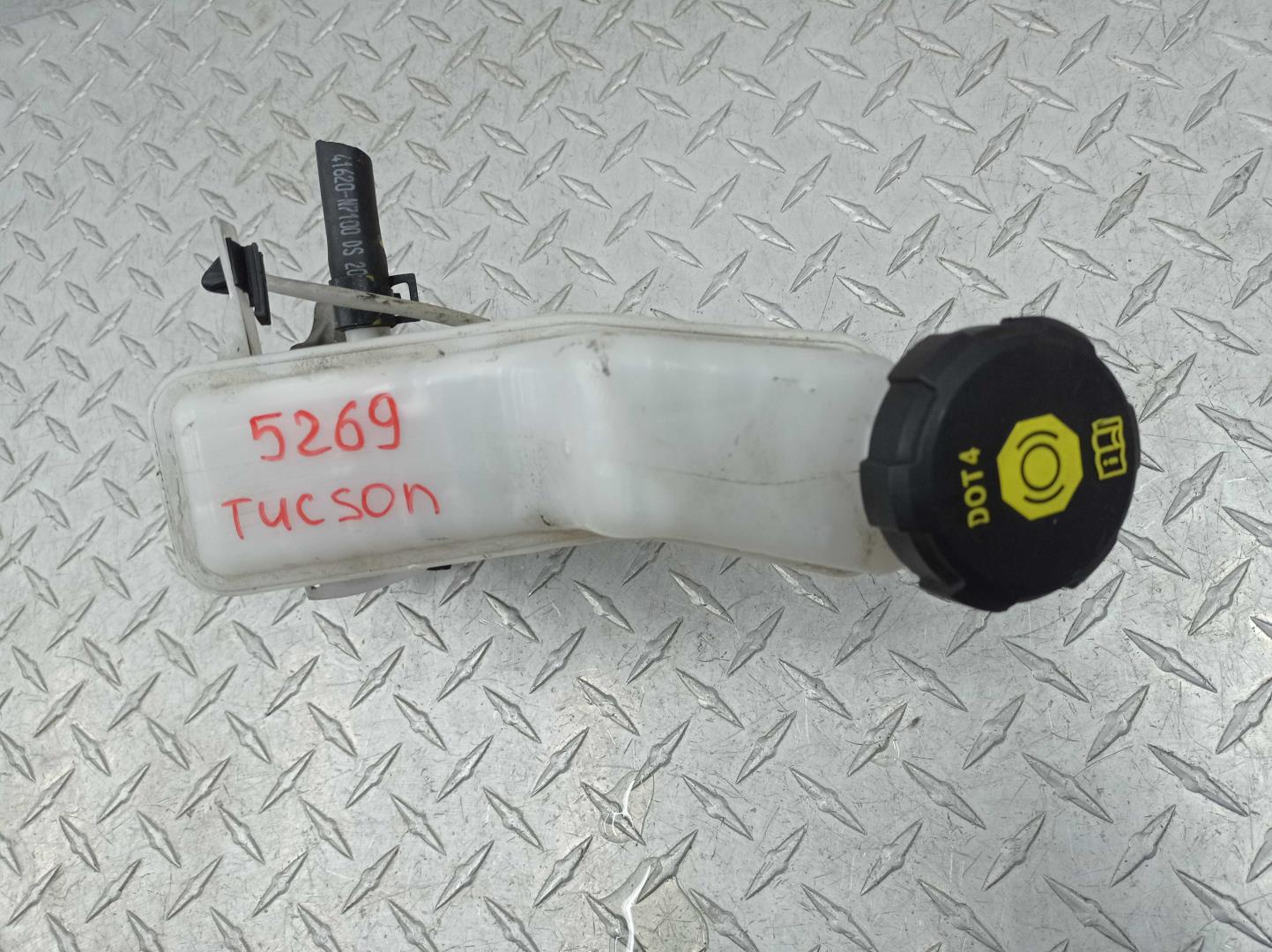 Цилиндр тормозной главный