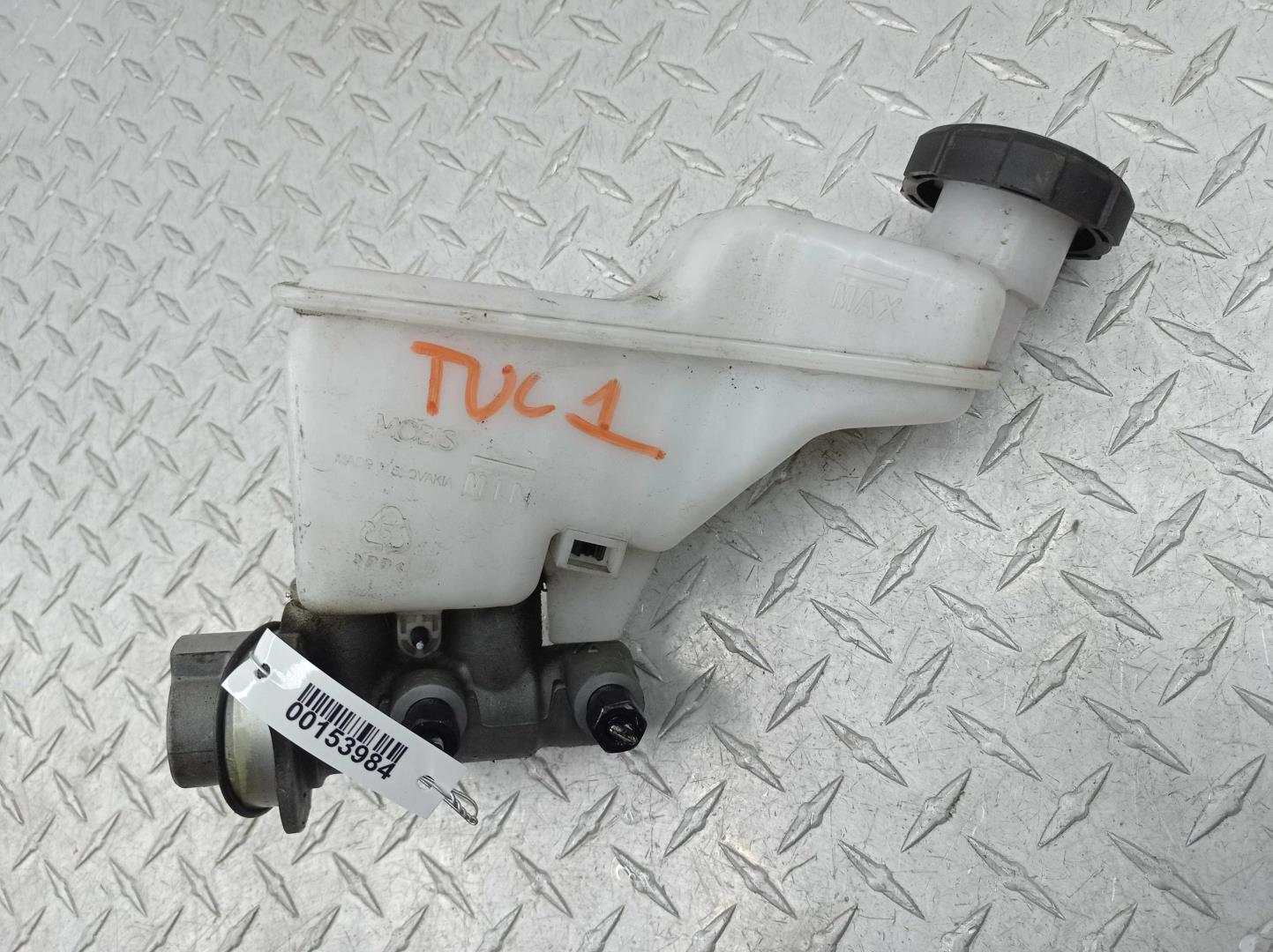 Цилиндр тормозной главный