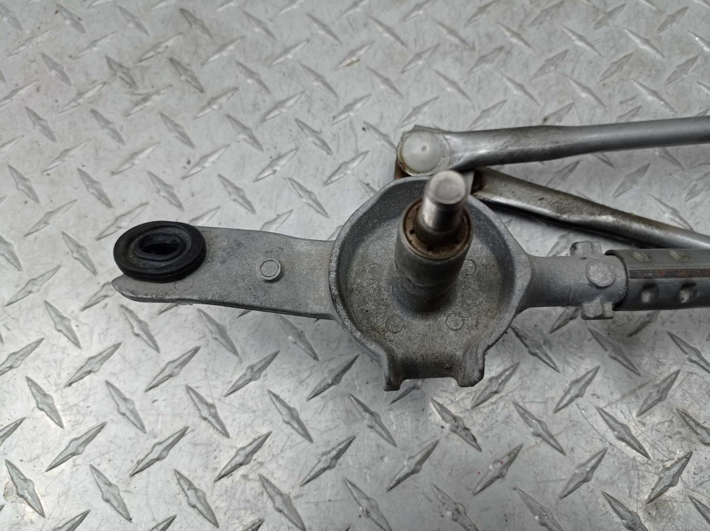 Трапеция стеклоочистителей