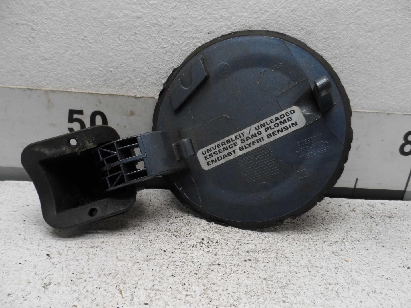 Лючок бензобака