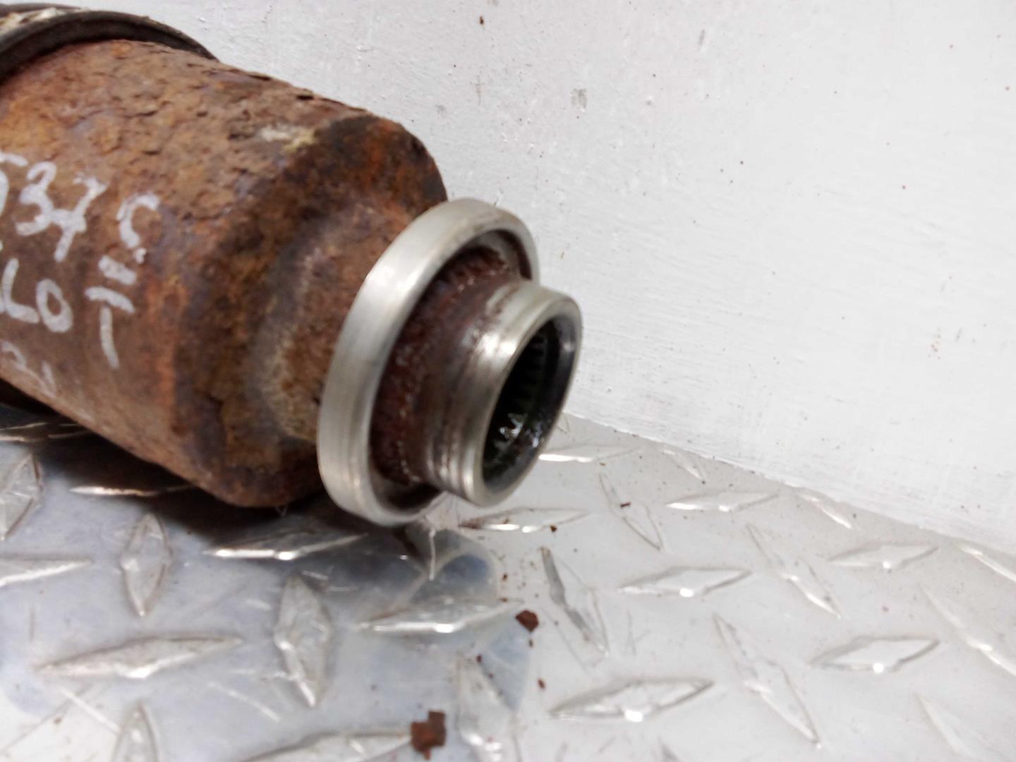 Полуось задняя левая