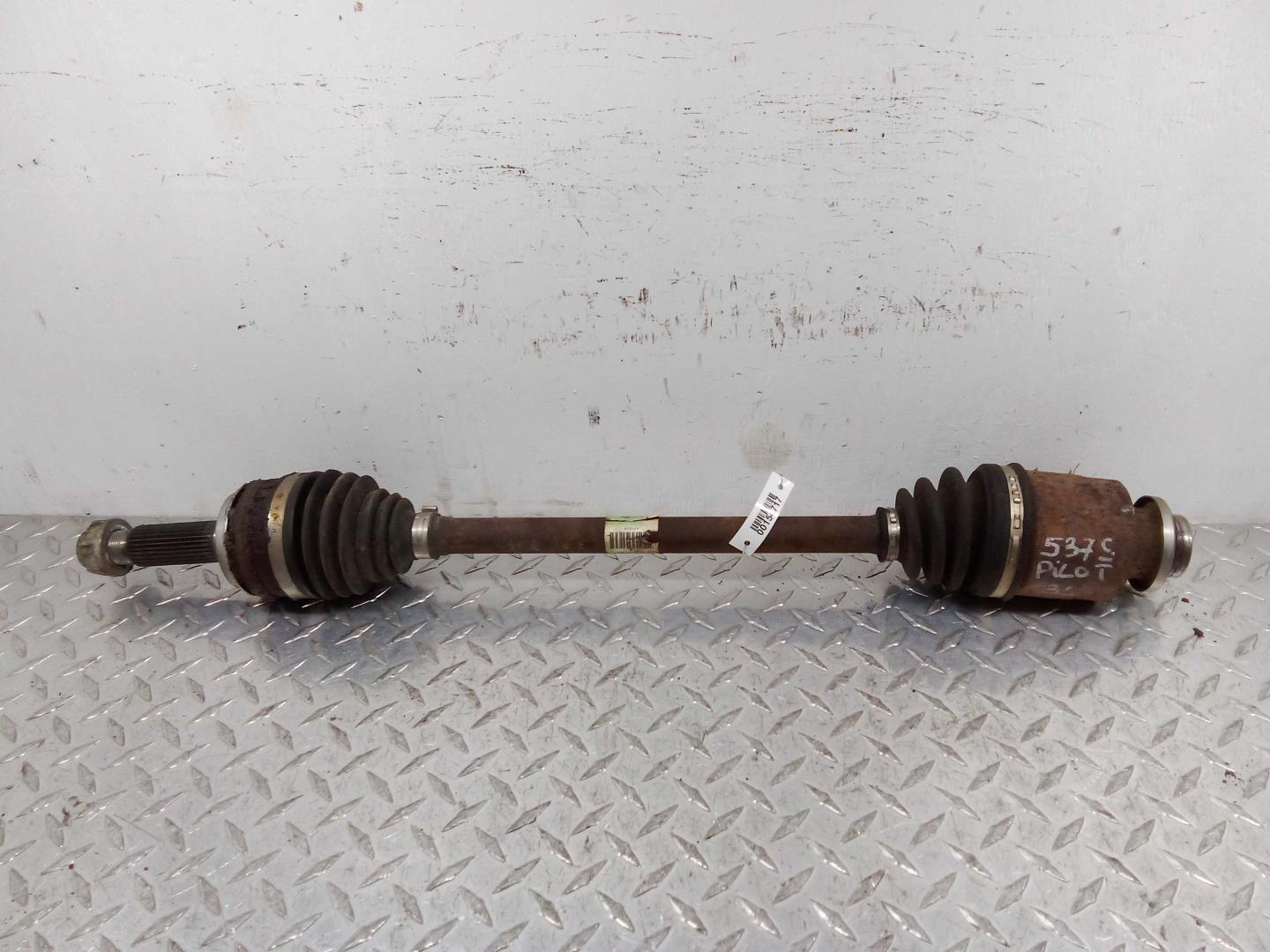 Полуось задняя левая