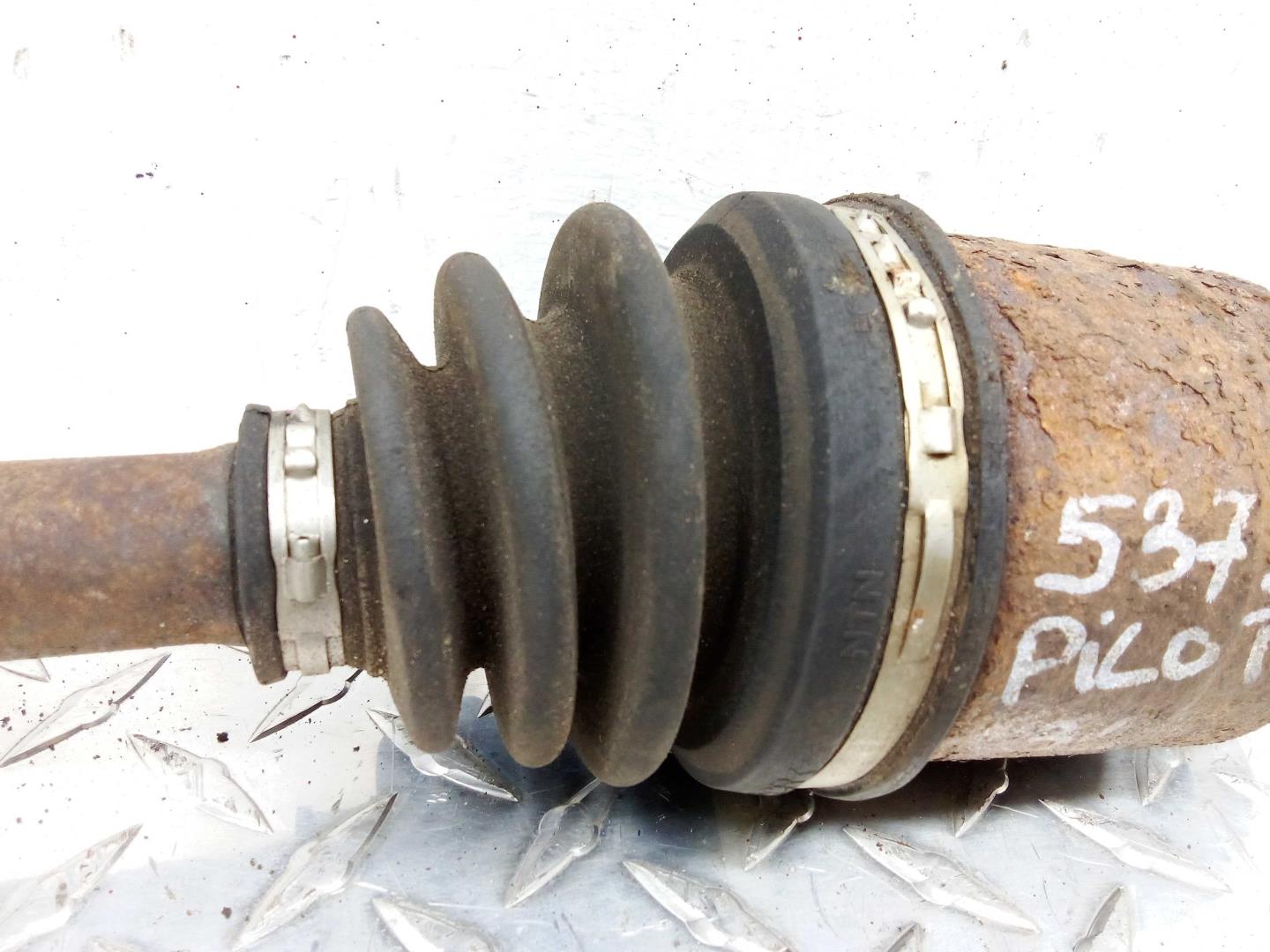 Полуось задняя левая