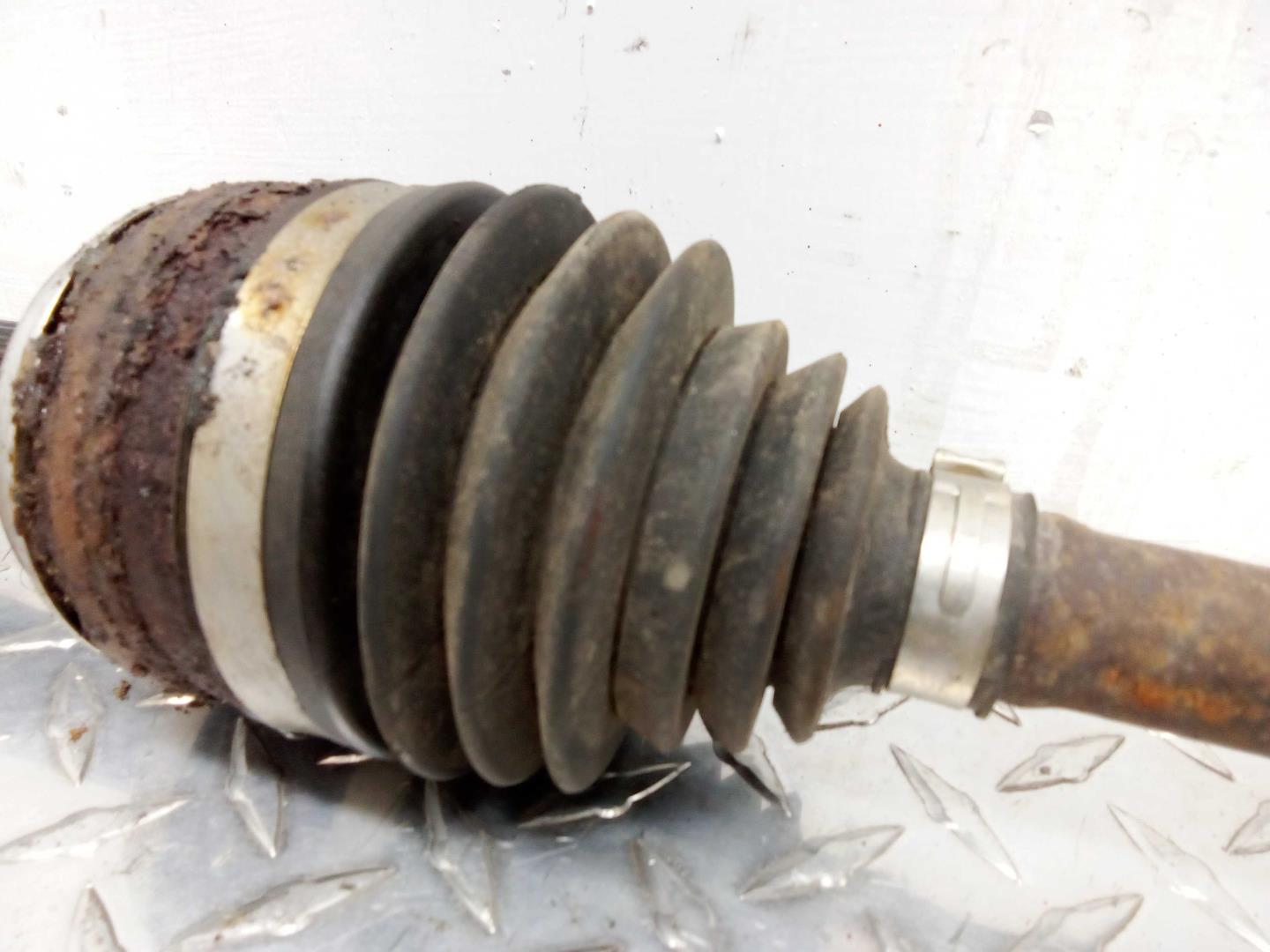 Полуось задняя левая