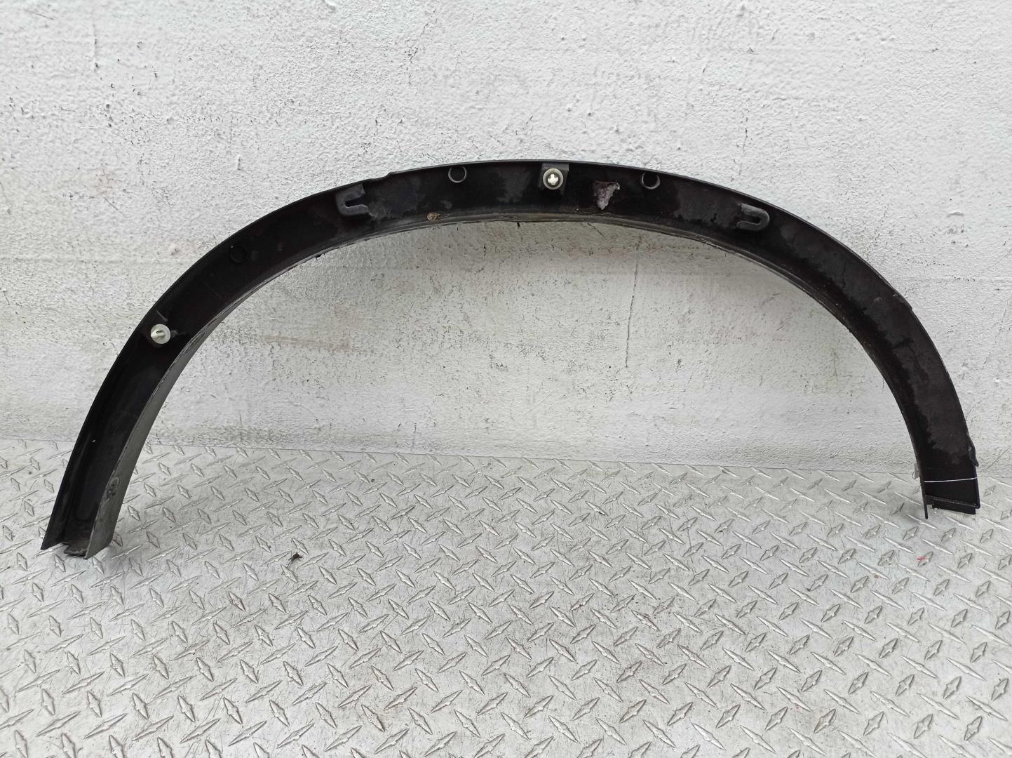 Накладка заднего крыла правого