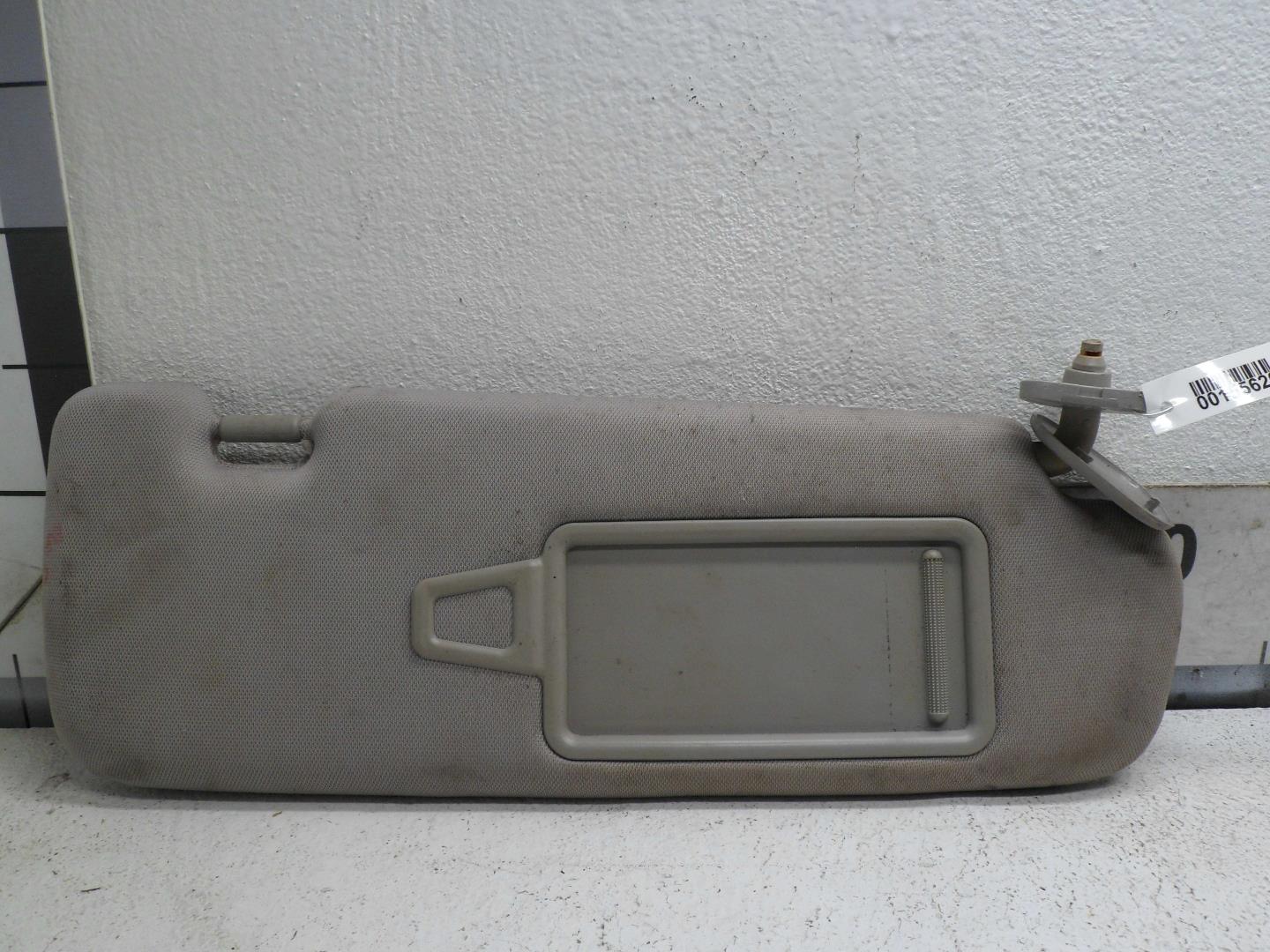 Козырек солнцезащитный