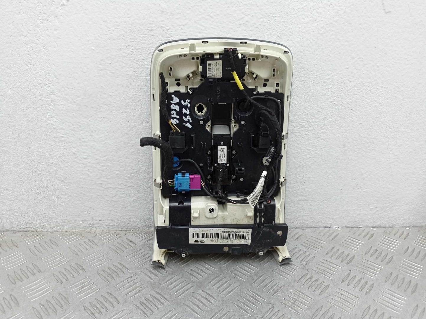 Плафон салонный