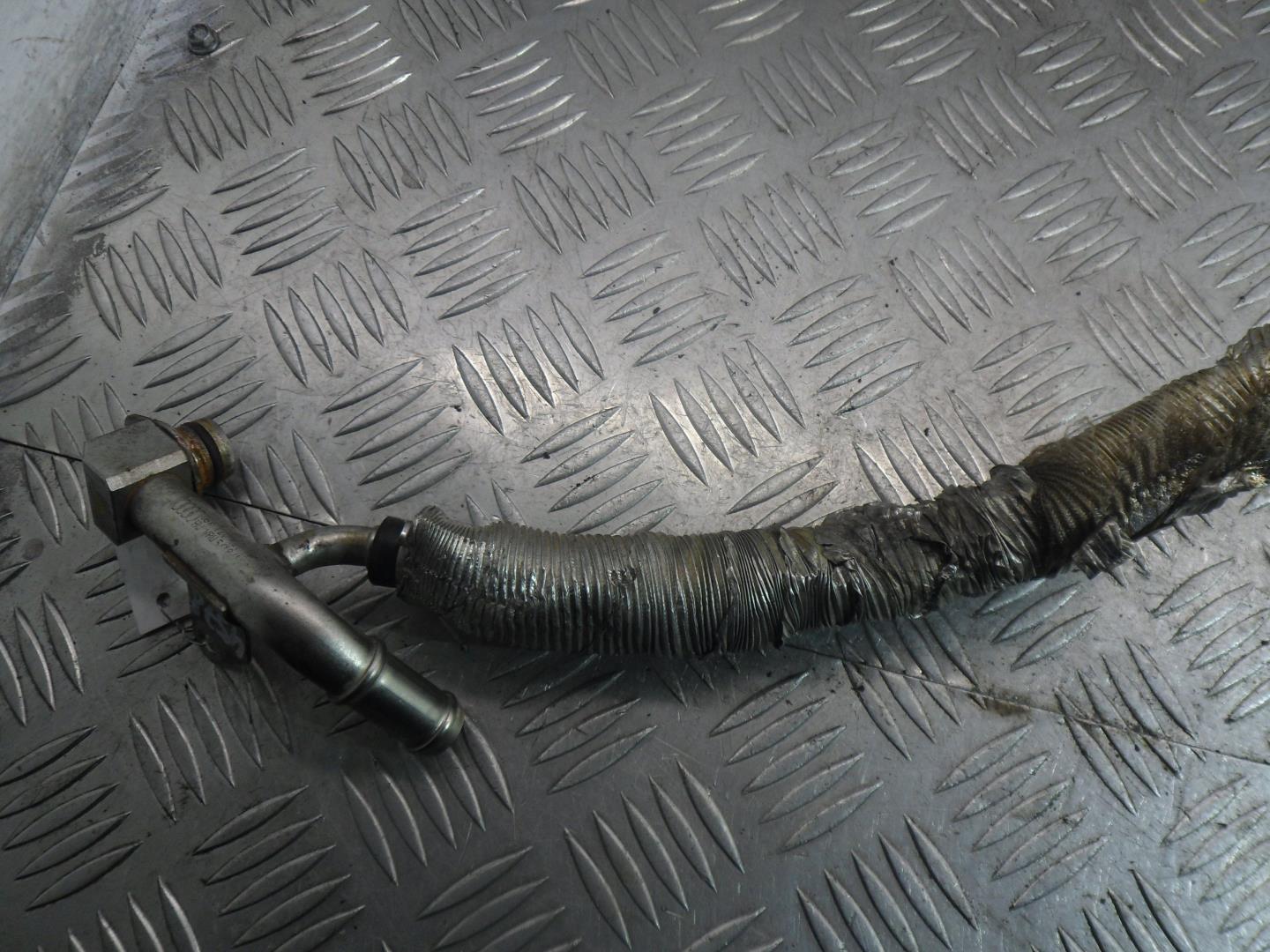 Трубка системы охлаждения