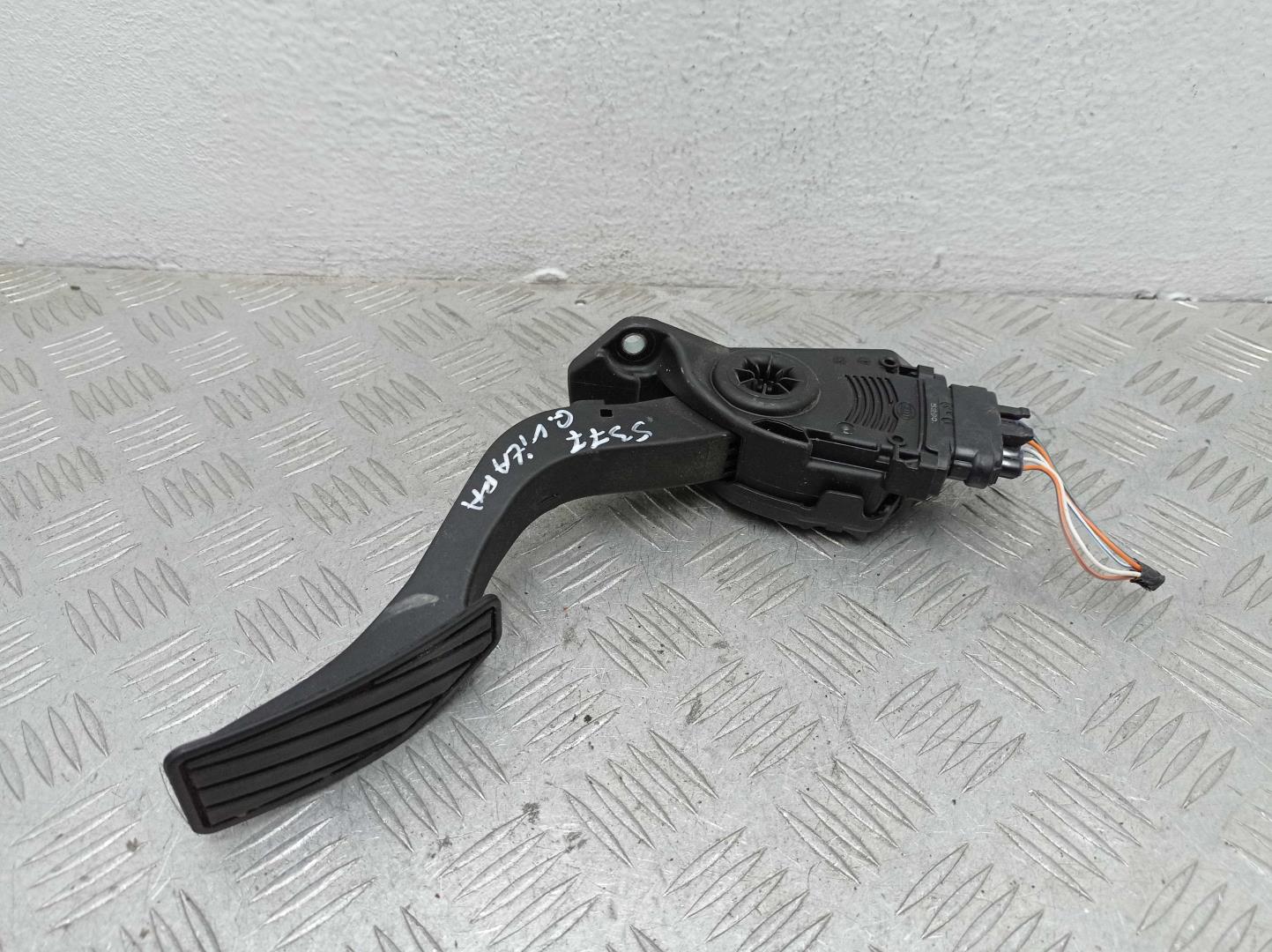 Педаль газа