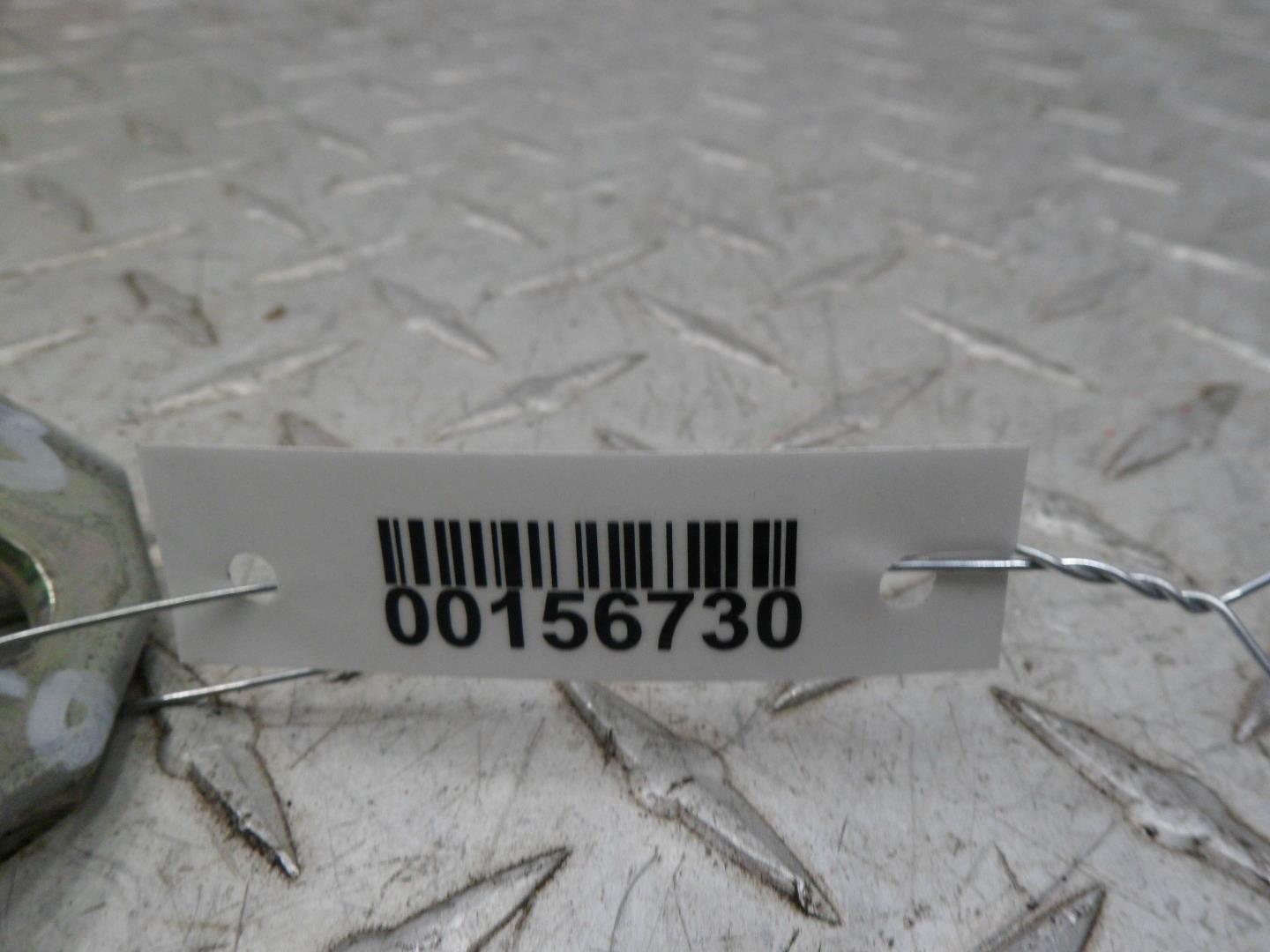 Петля двери передней