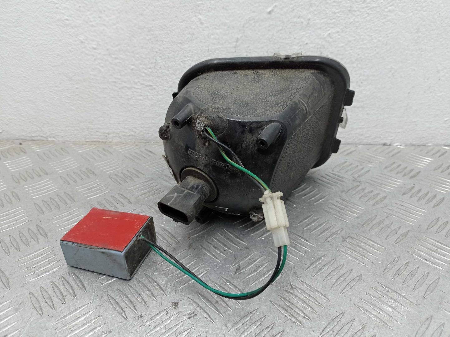 Указатель поворота левый