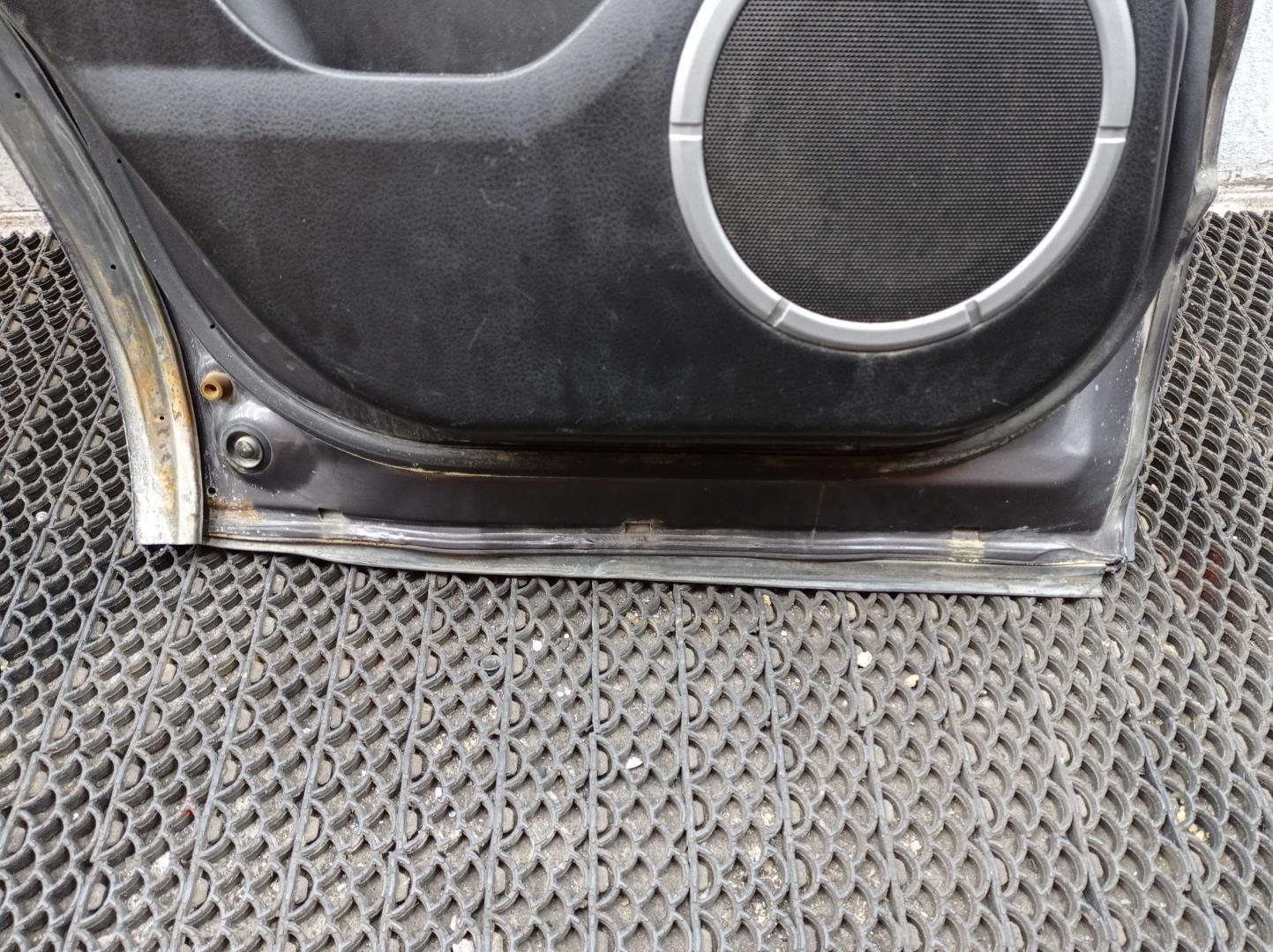 Стеклоподъемник электр. задний левый