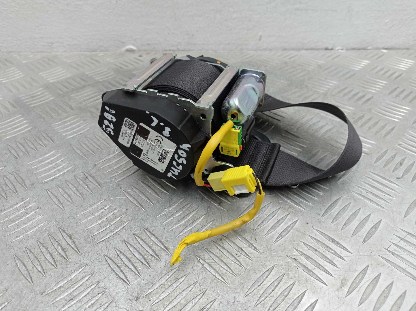 Ремень безопасности