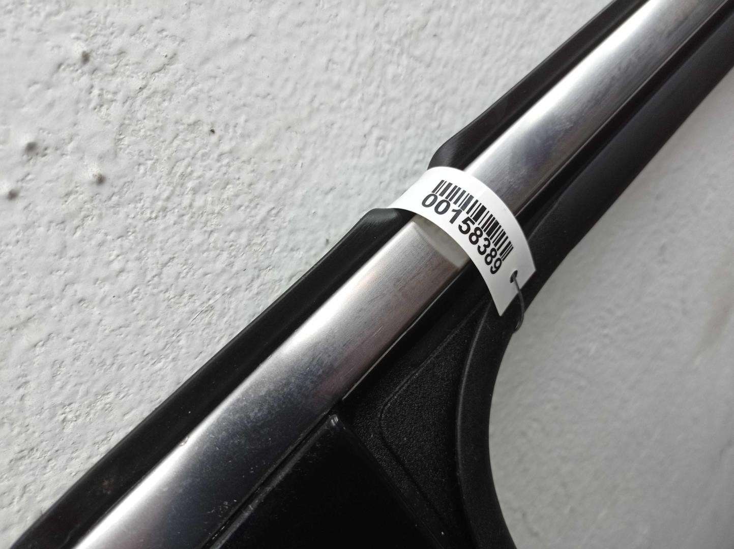 Стекло двери задней левой