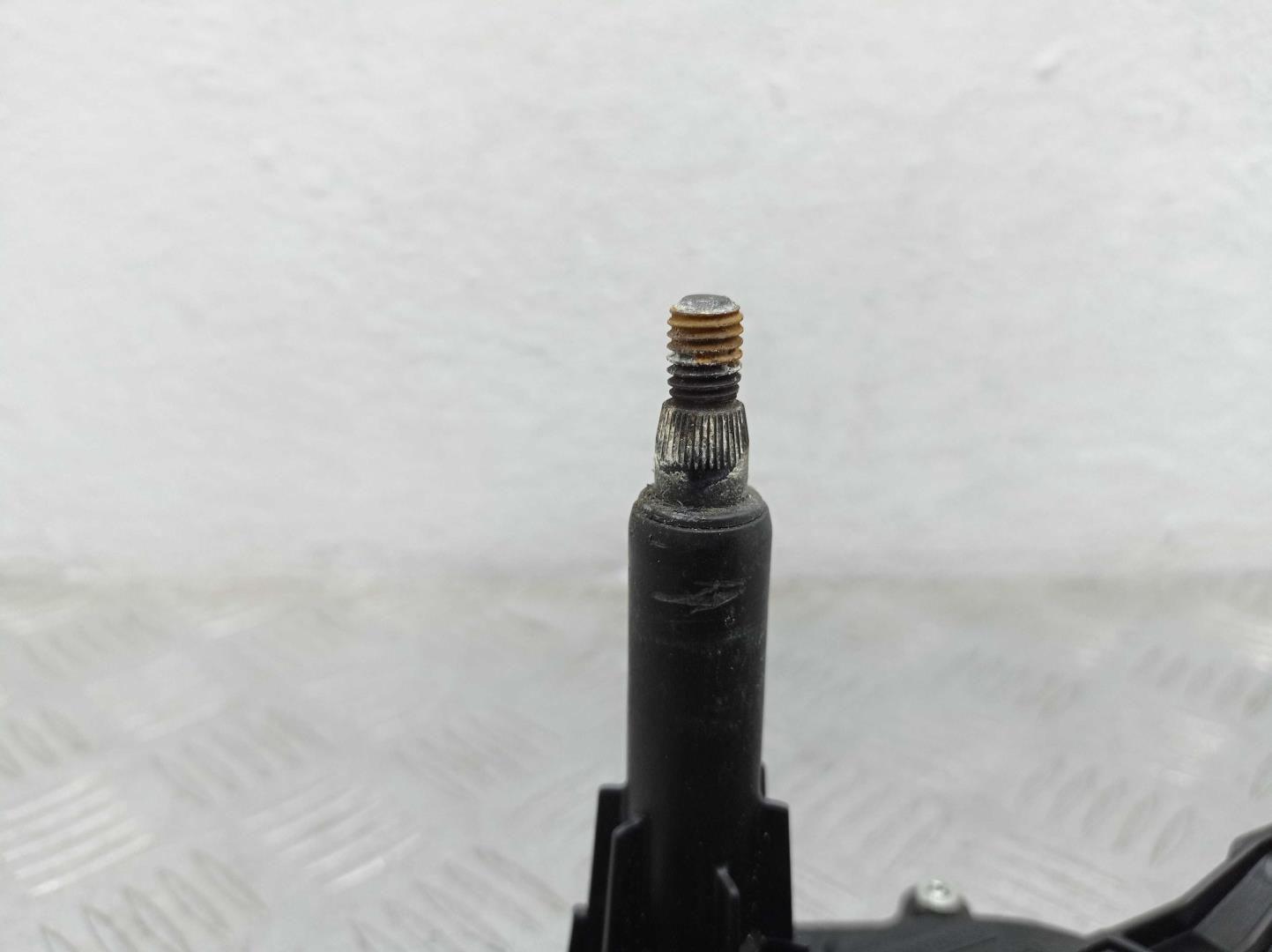 Моторчик стеклоочистителя задний