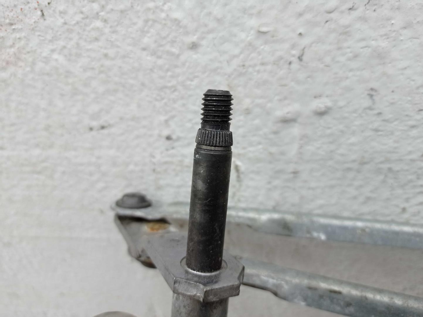 Трапеция стеклоочистителей