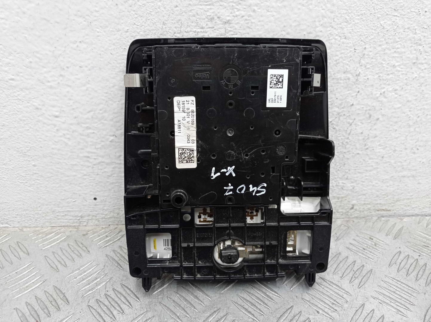 Плафон салонный