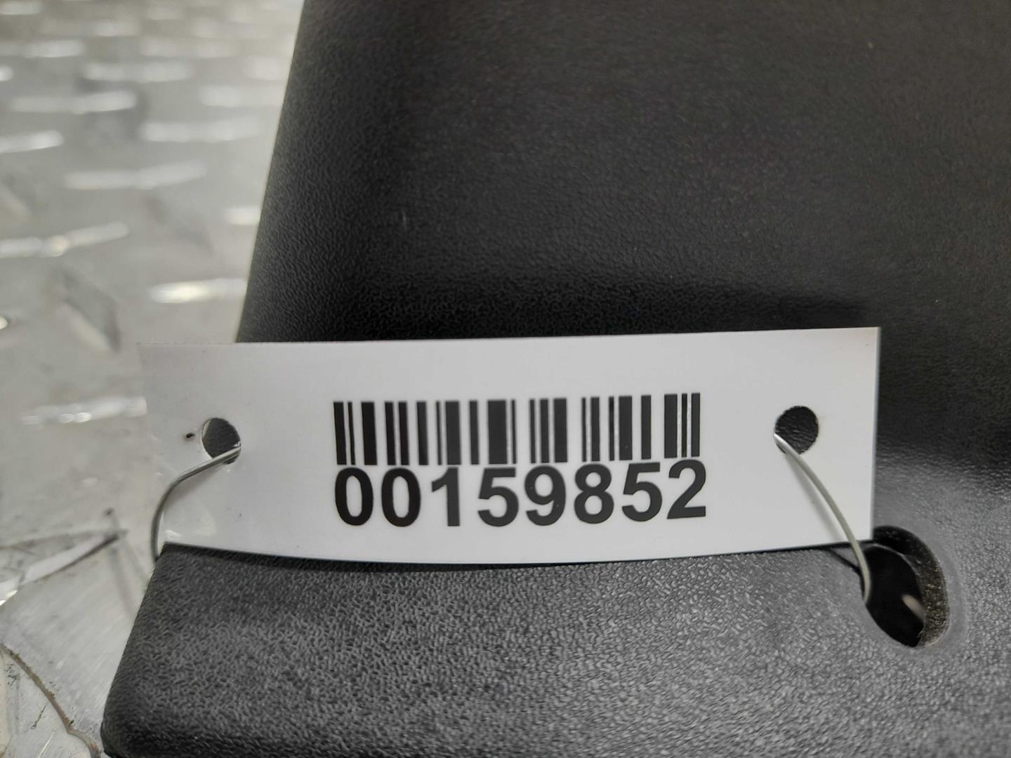 Фонарь задний наружный правый