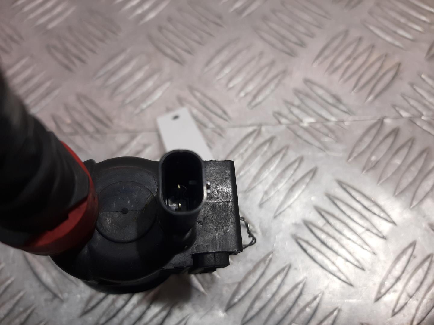 Клапан вентиляции топливного бака