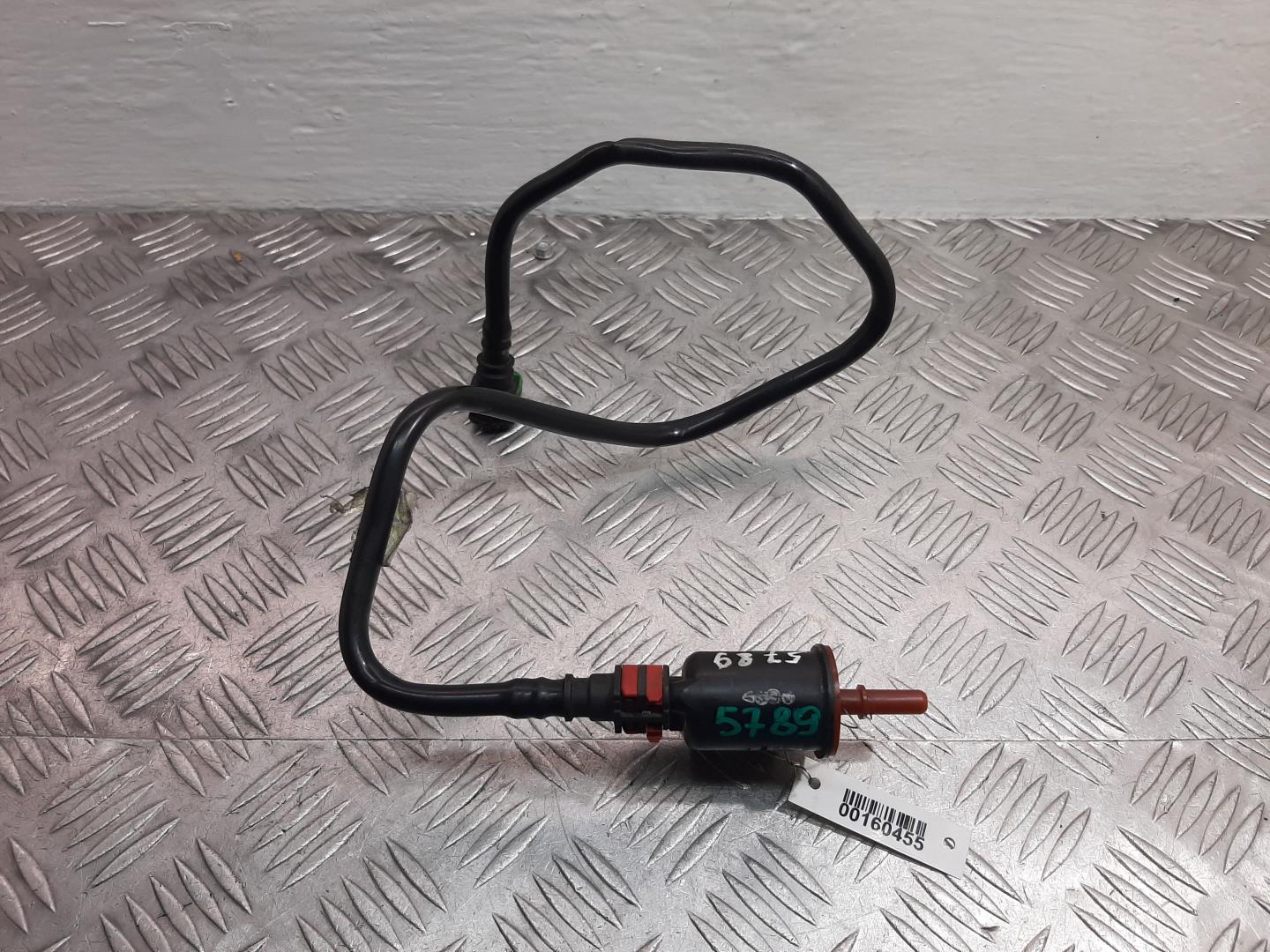 Клапан вентиляции топливного бака