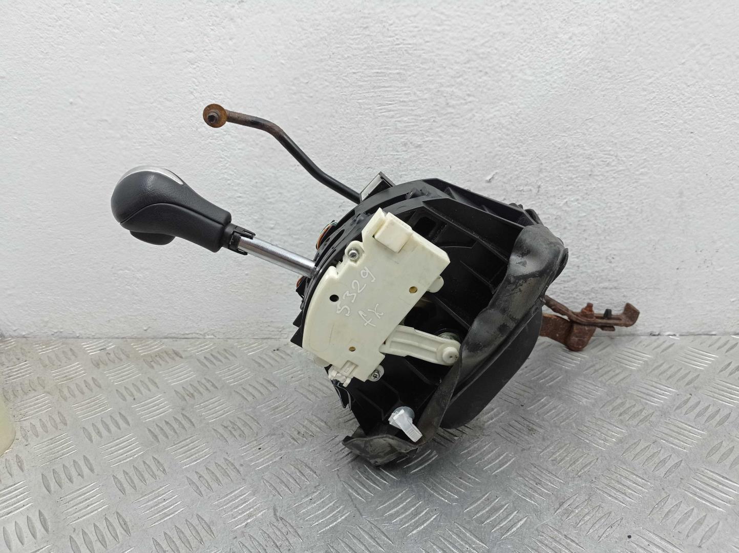 Кулиса МКПП / АКПП