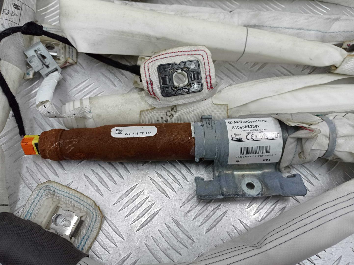 Подушка безопасности боковая (шторка)