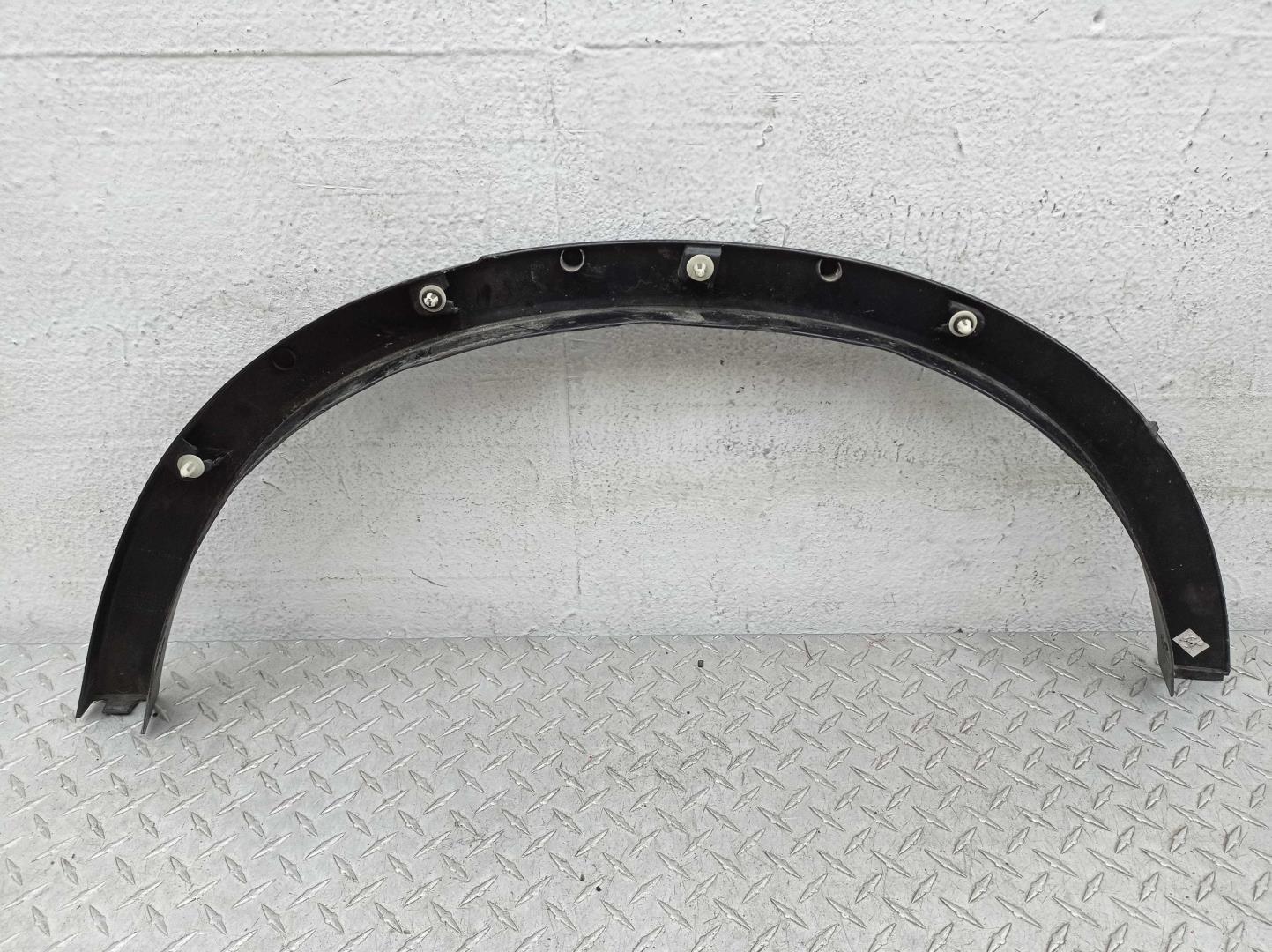 Накладка заднего крыла правого