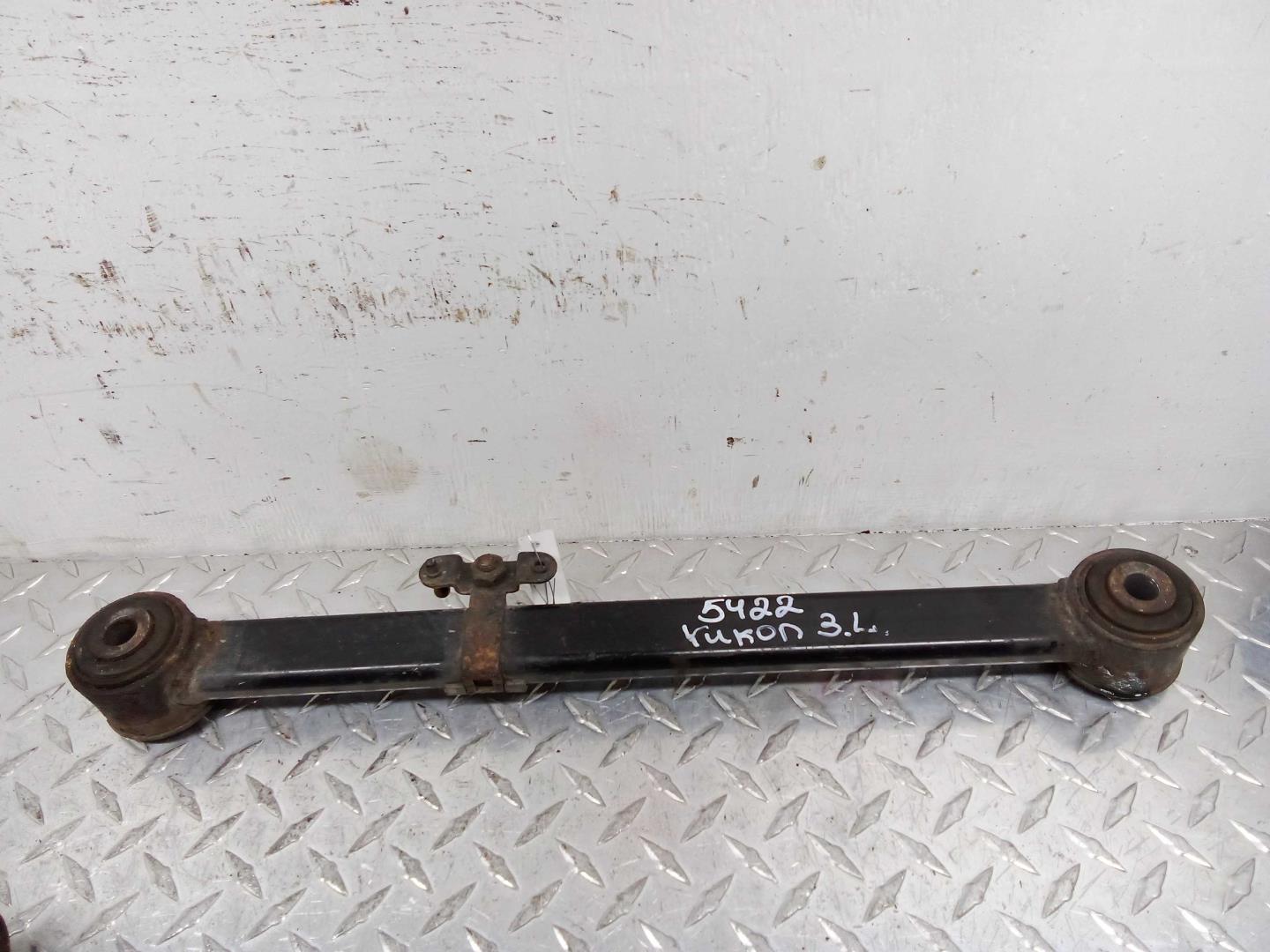 Рычаг задний левый