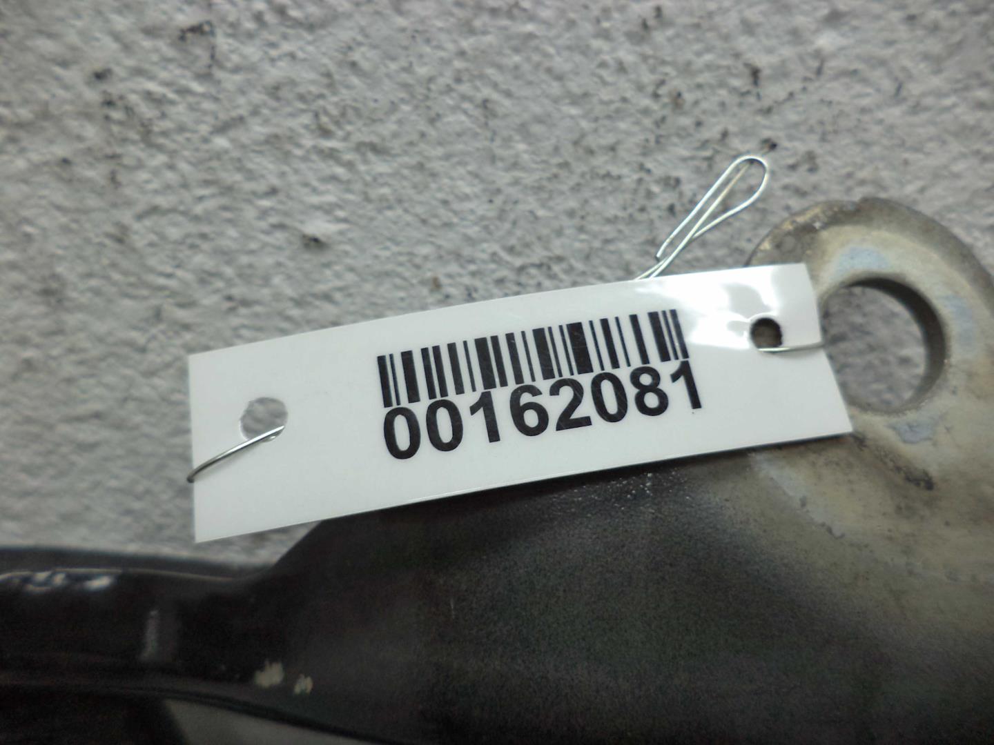 Петля капота правая