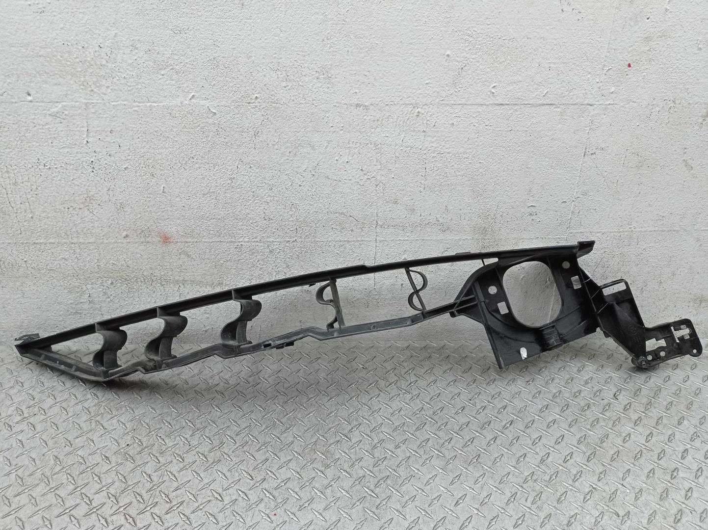 Кронштейн крепления крыла