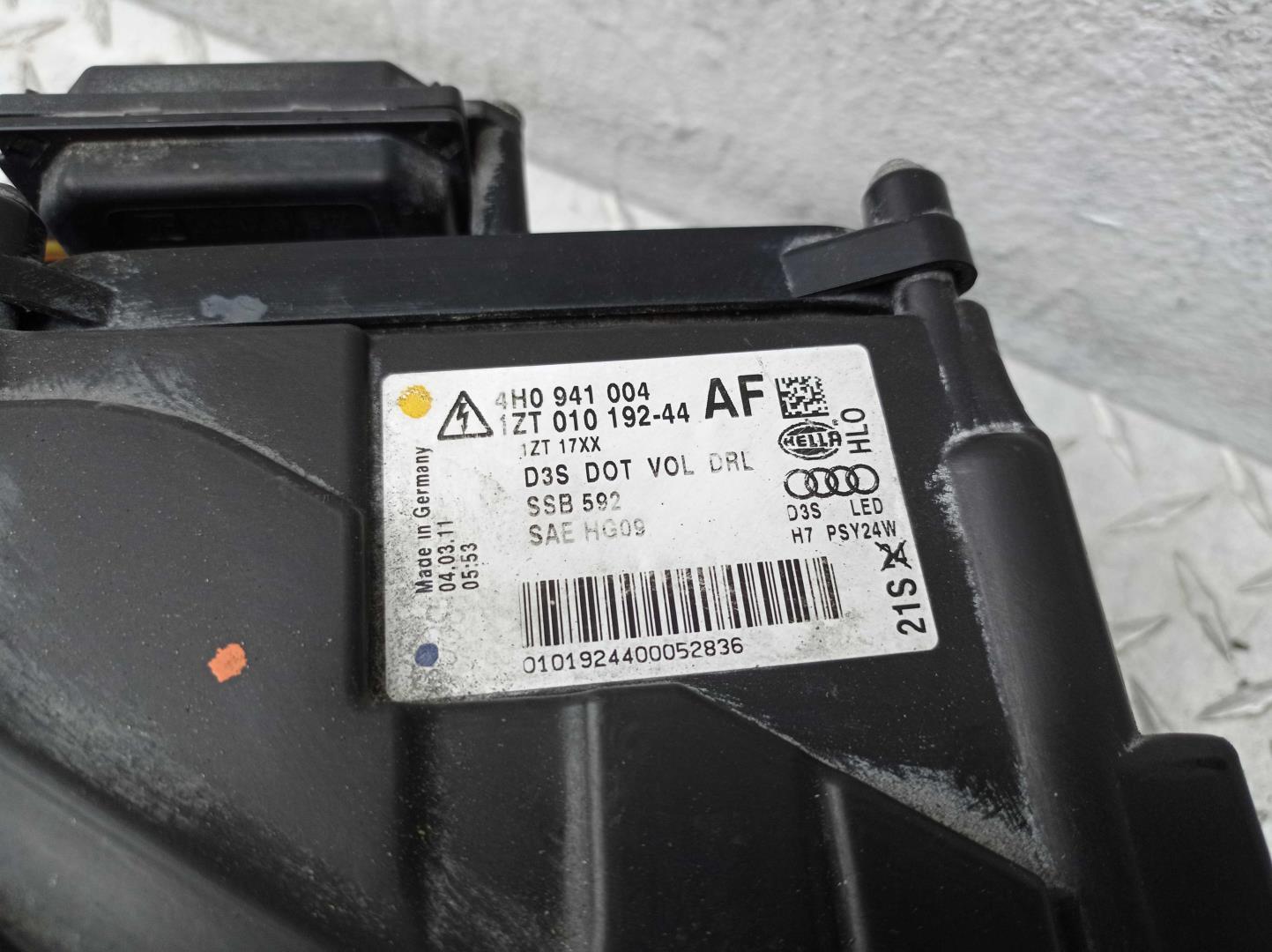 Фара правая