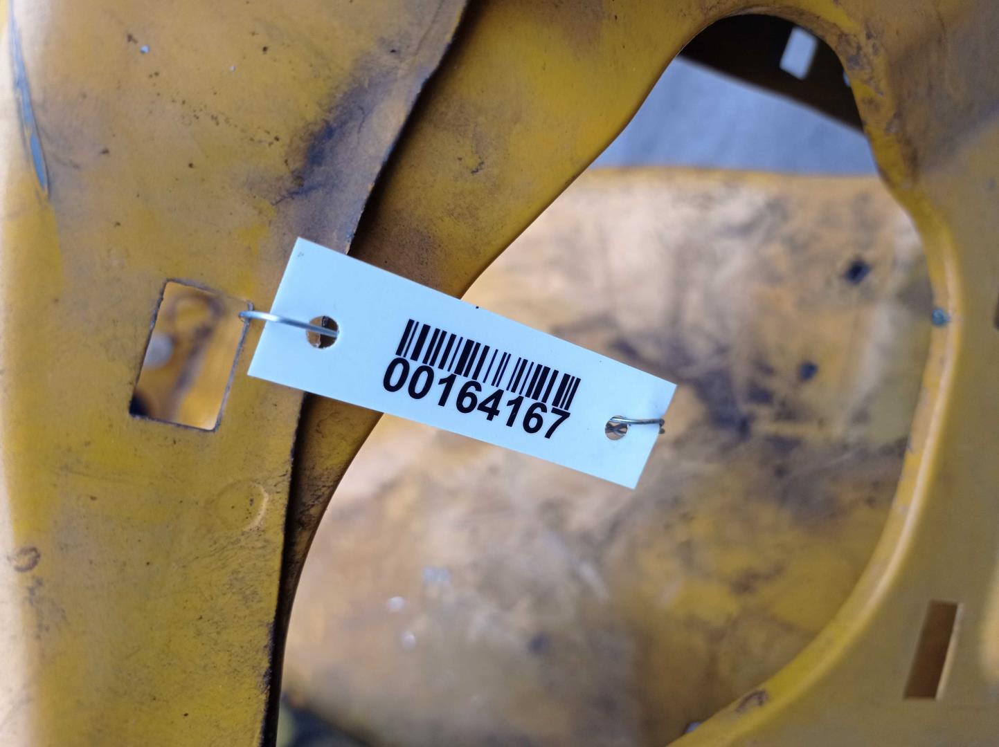 Кузовной элемент