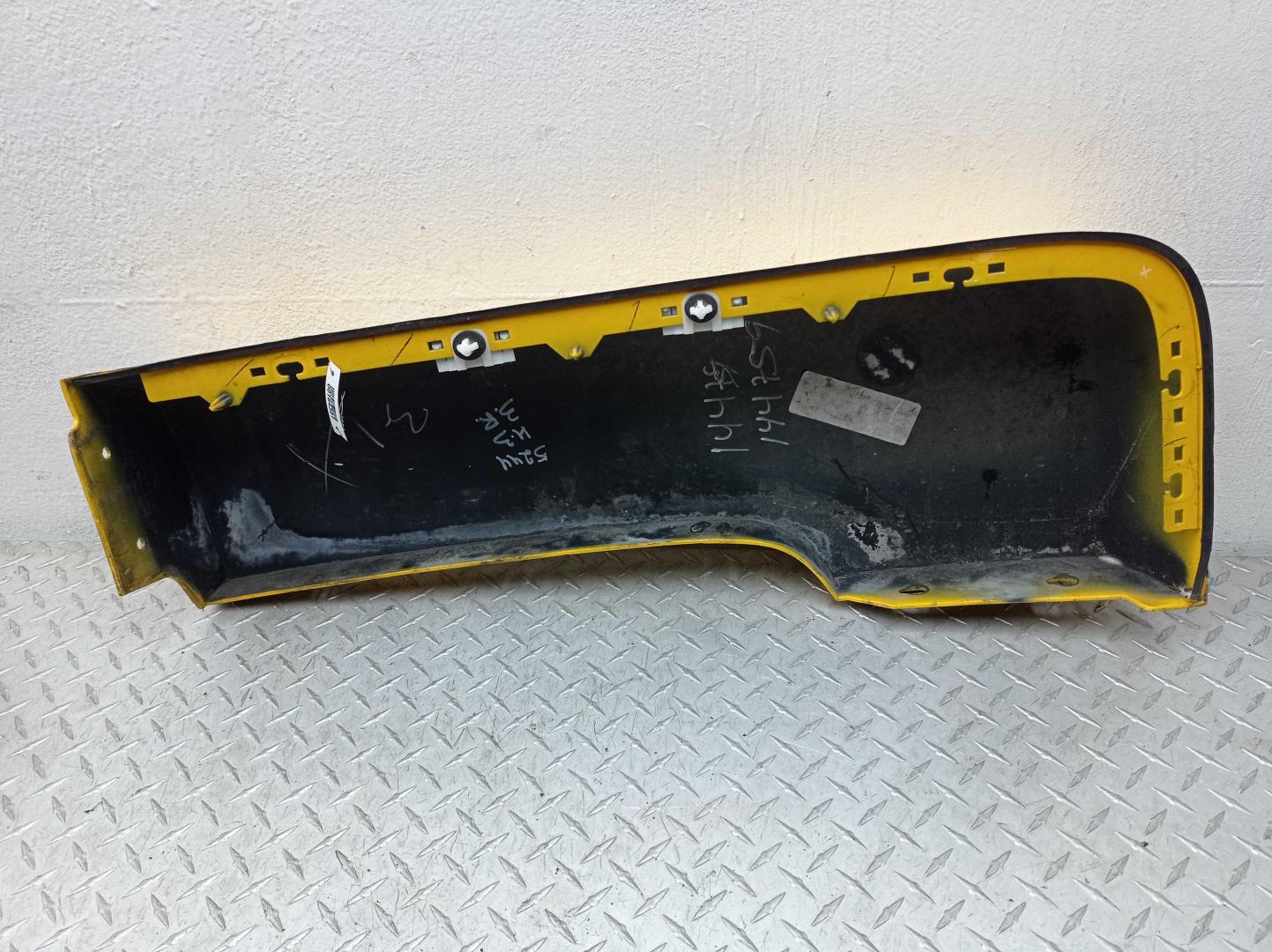 Накладка заднего крыла правого