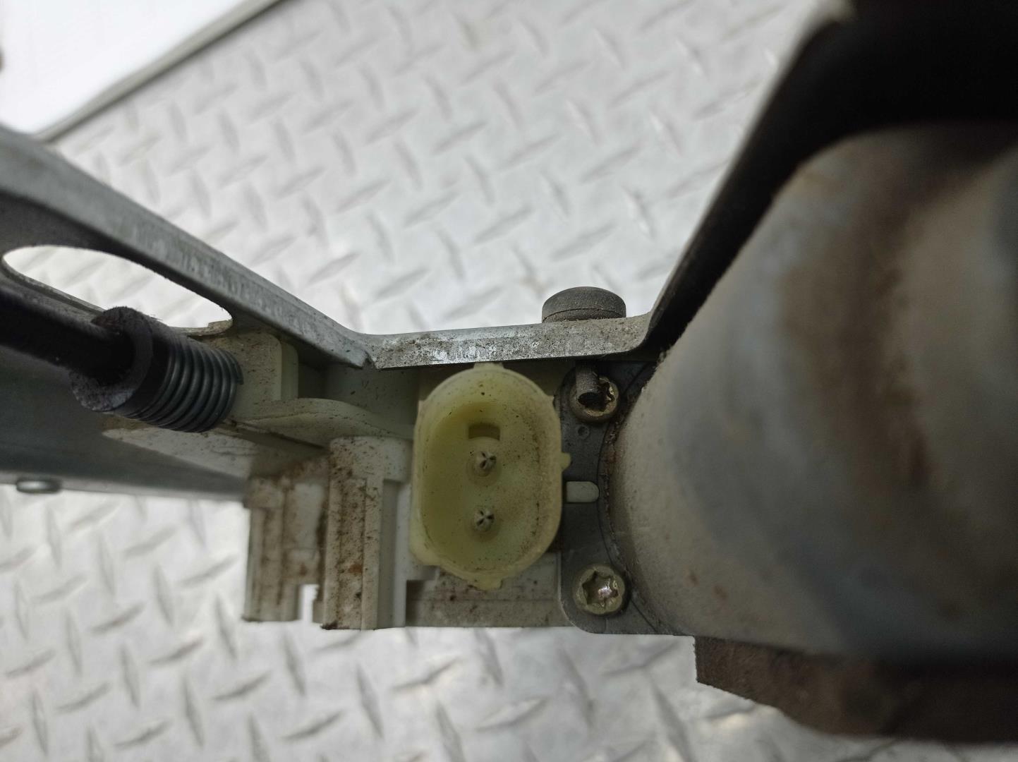 Стеклоподъемник электр. передний правый