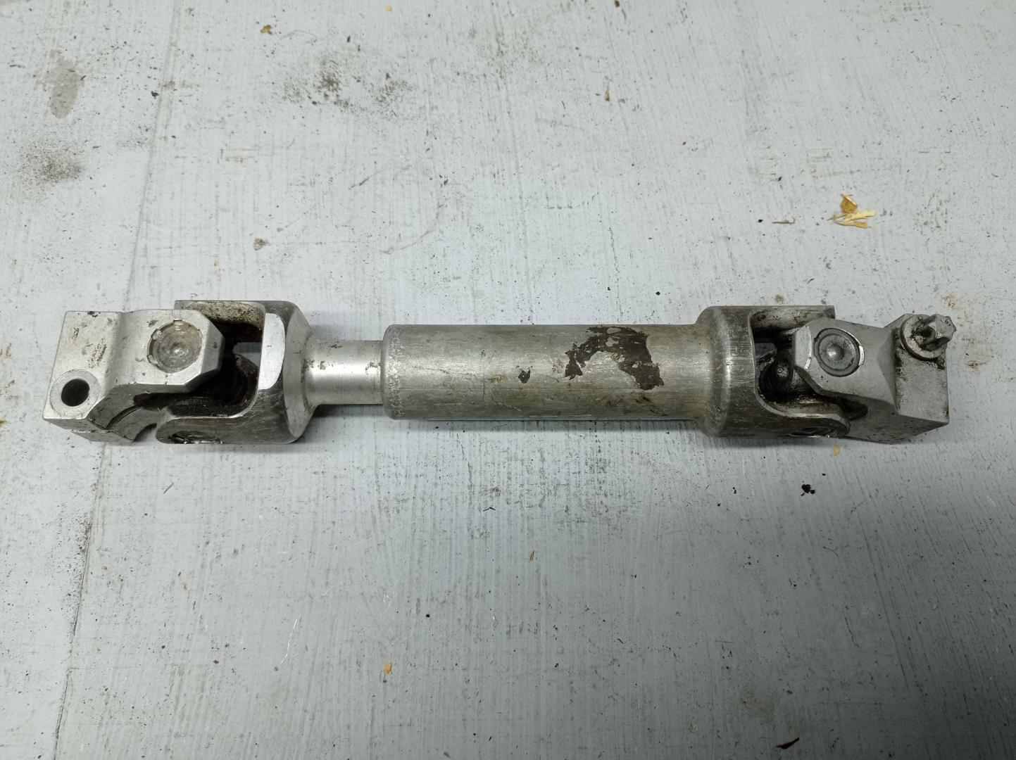 Кардан рулевой