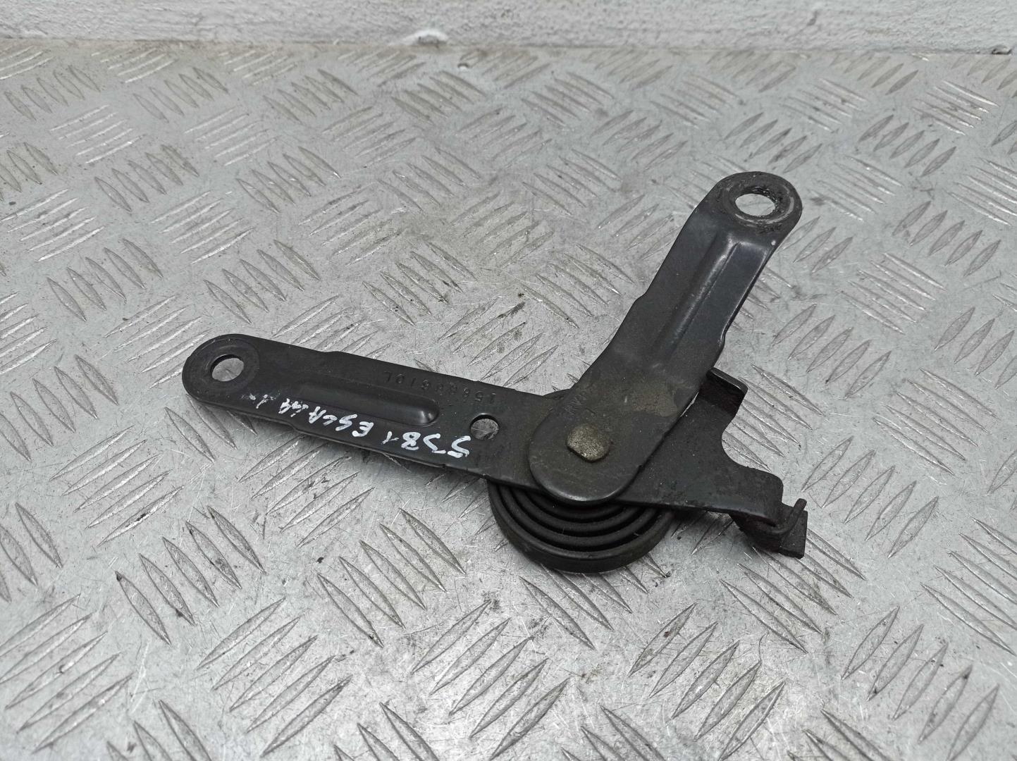 Петля капота левая