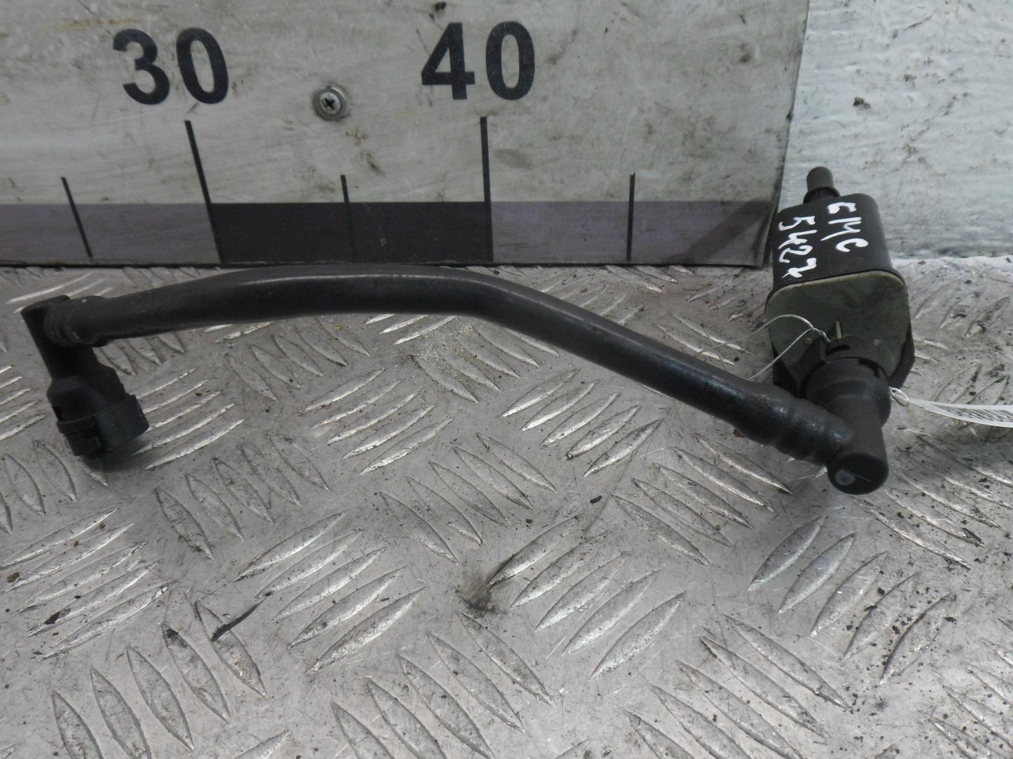 Клапан вентиляции топливного бака