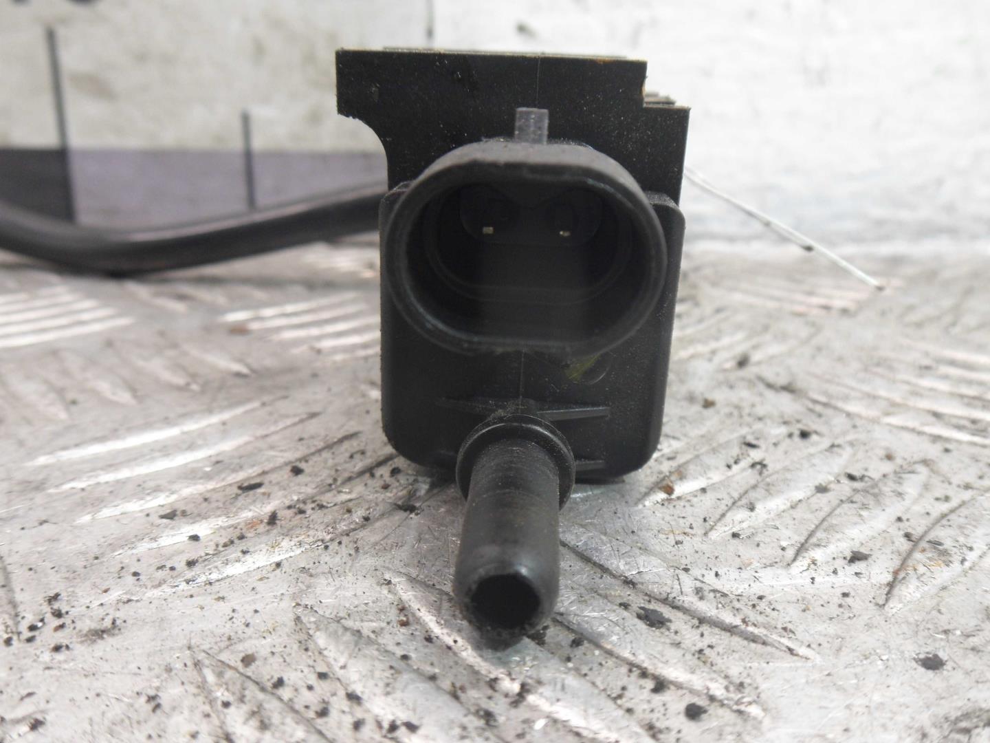 Клапан вентиляции топливного бака