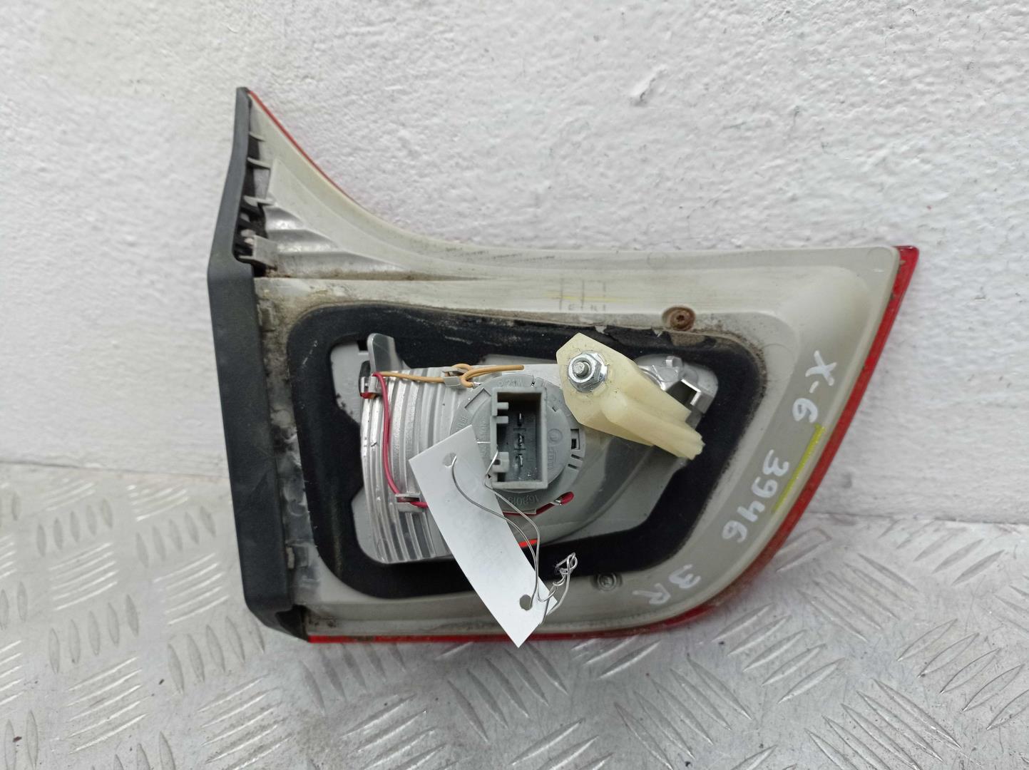 Фонарь задний внутренний правый