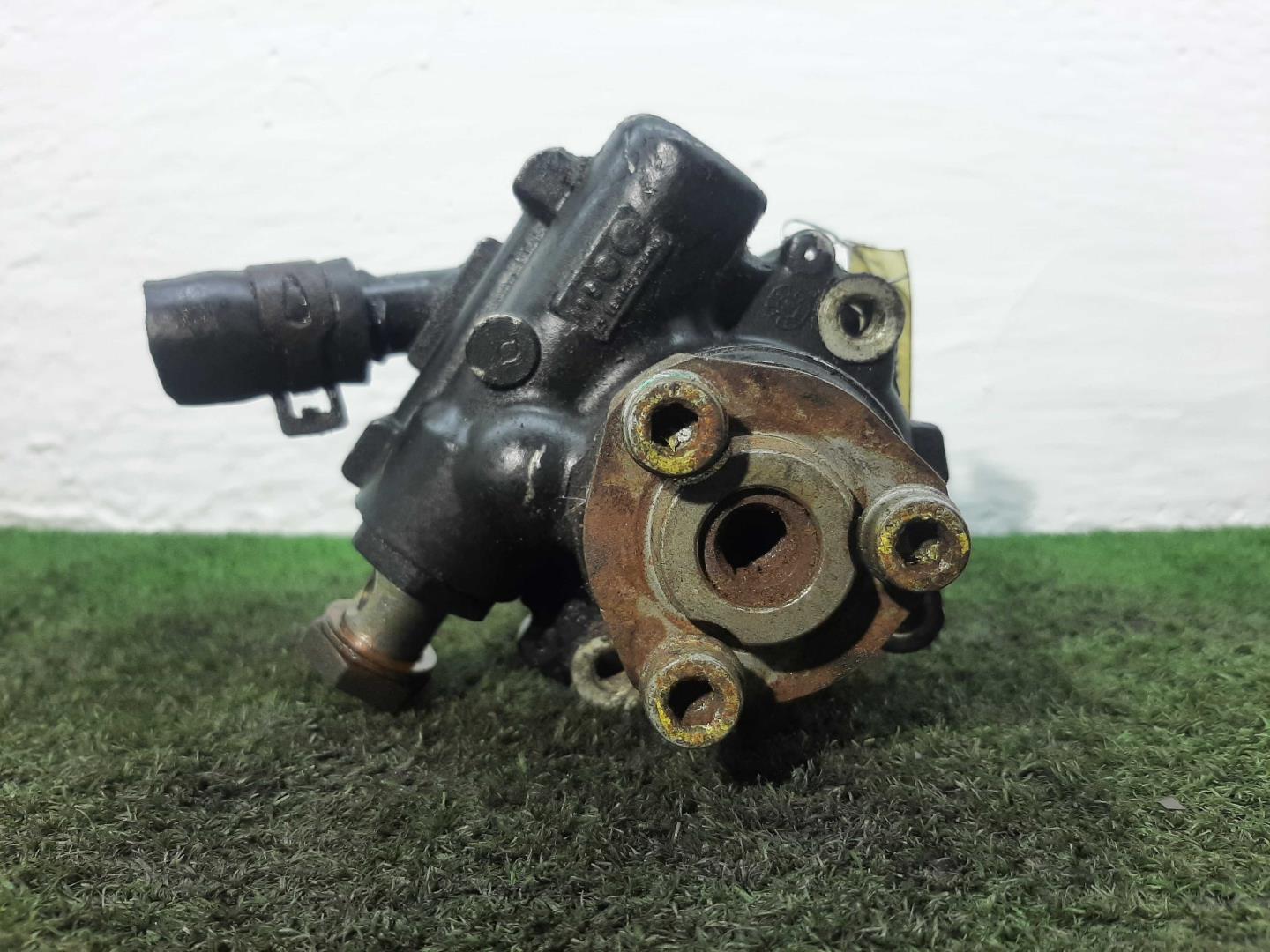 Насос ГУР (гидроусилитель руля)