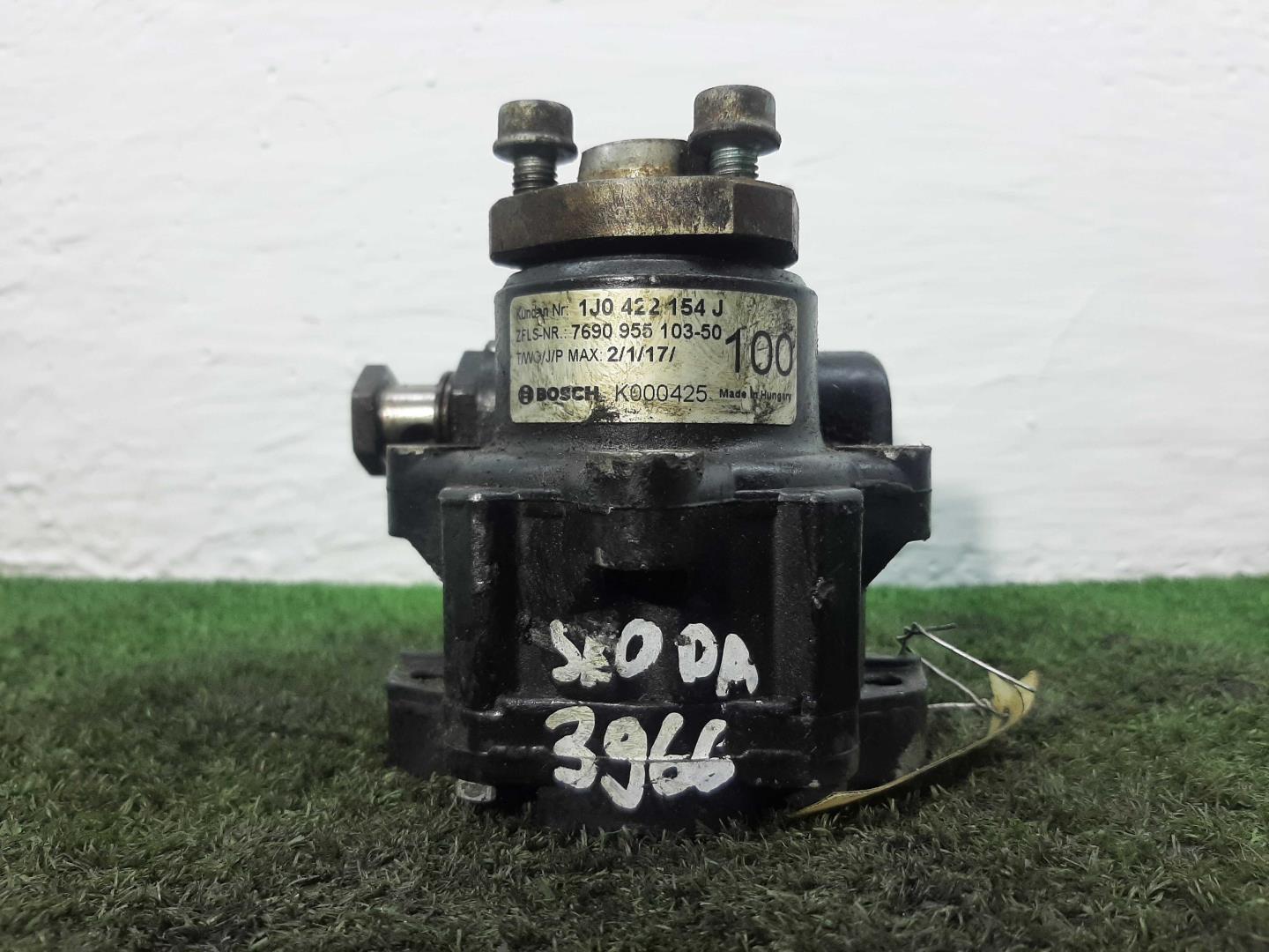 Насос ГУР (гидроусилитель руля)