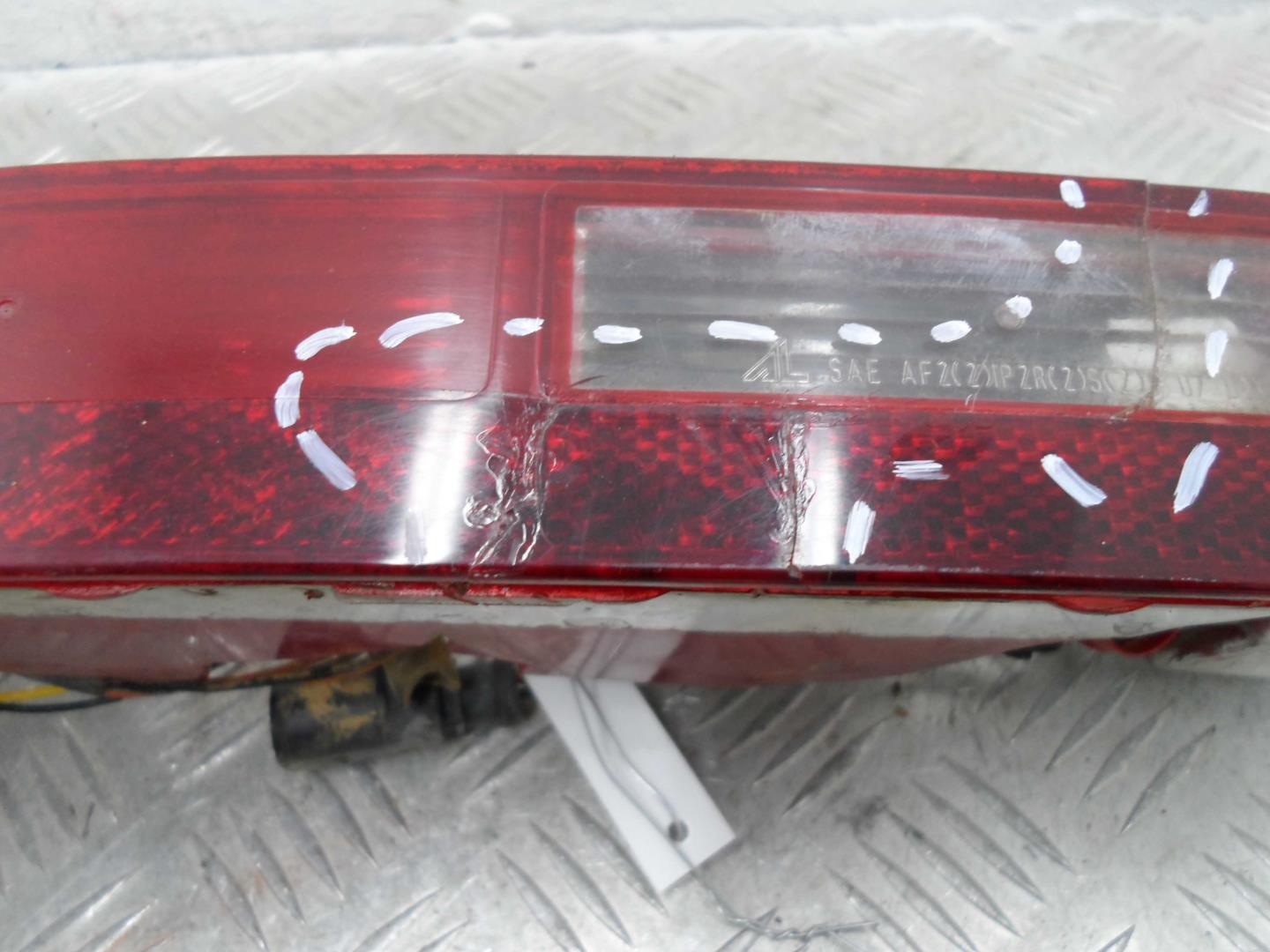 Фонарь задний в бампер левый