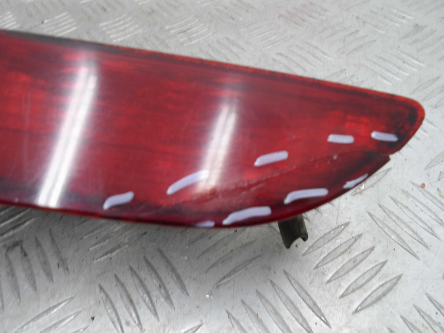 Фонарь задний в бампер левый